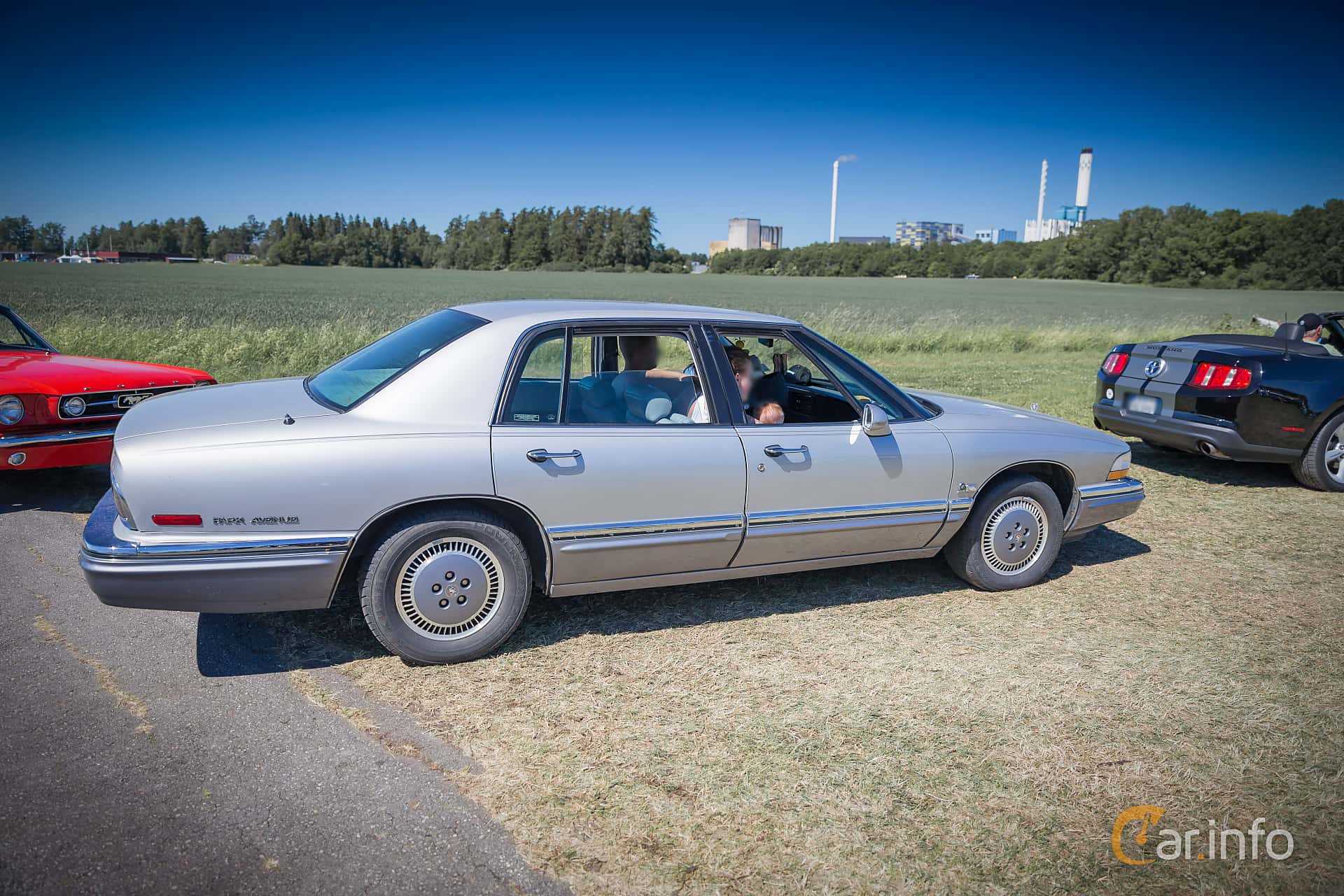 Buick Park Avenue Ultra 3.8 V6 Hydra-Matic, 173hp, 1991