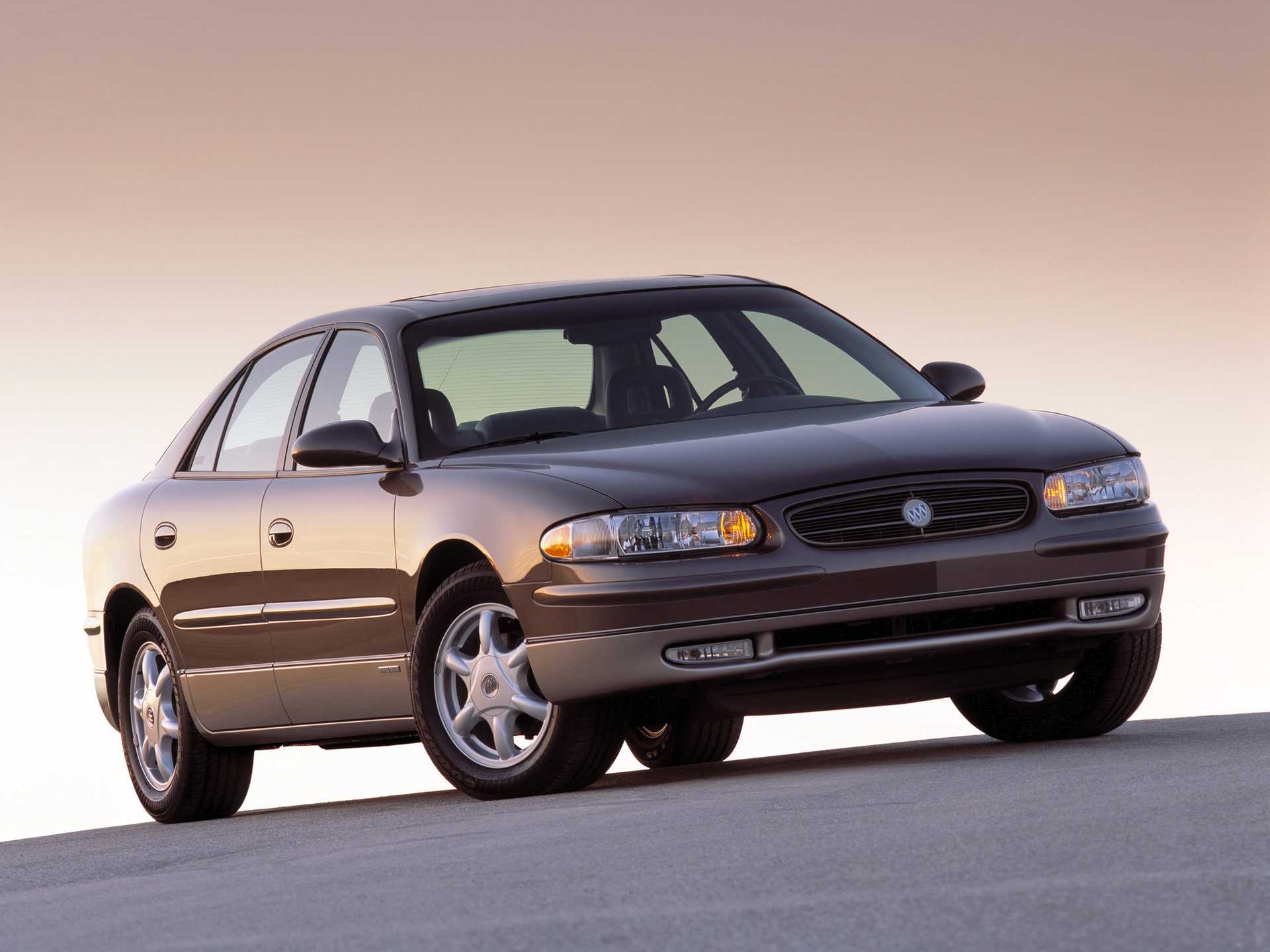 Buick Regal LS 3.8 V6 Hydra-Matic, 203hp, 2001