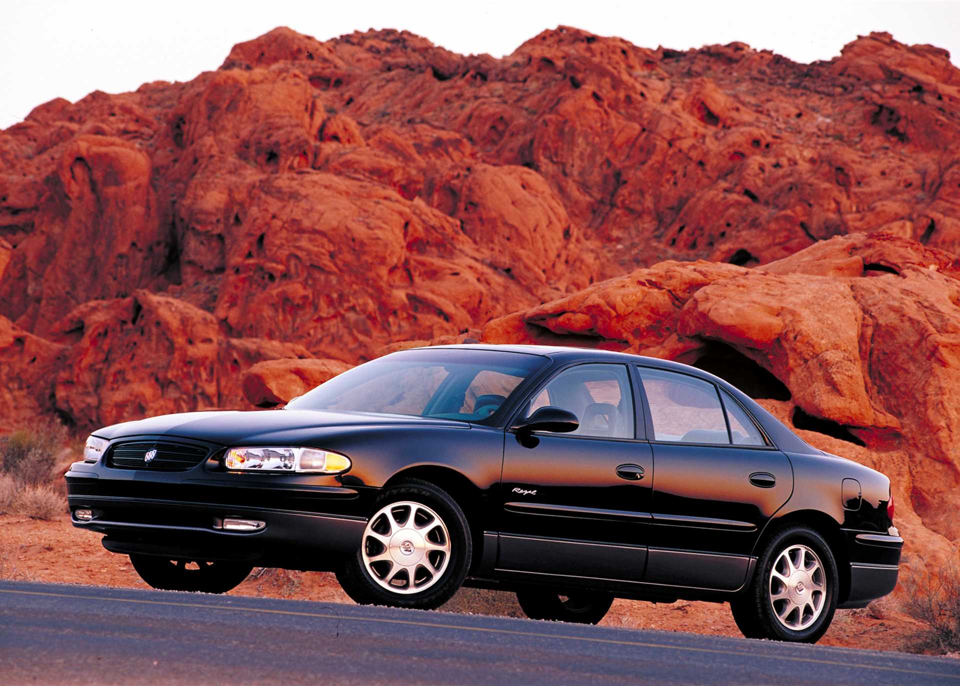 Buick Regal GS 3.8 V6 Hydra-Matic, 243hp, 2002