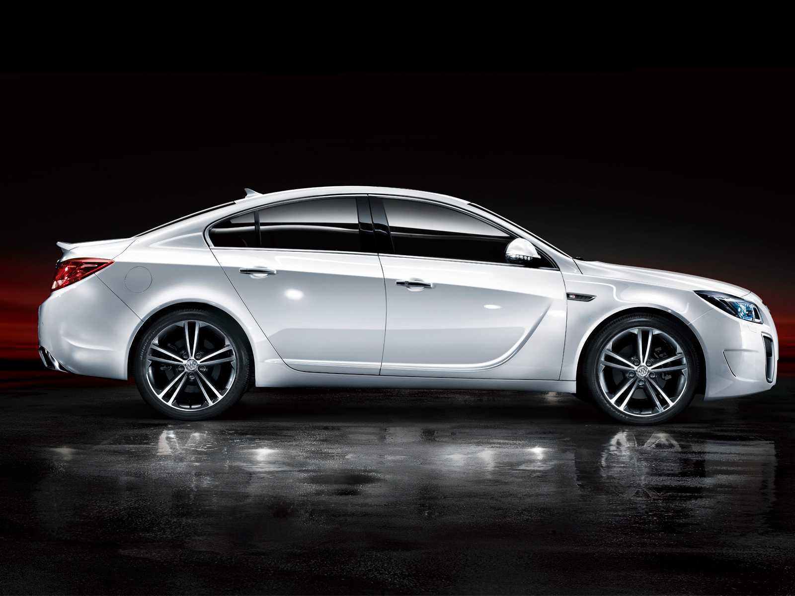 Buick Regal GS 2.0 T Hydra-Matic, 220hp, 2013