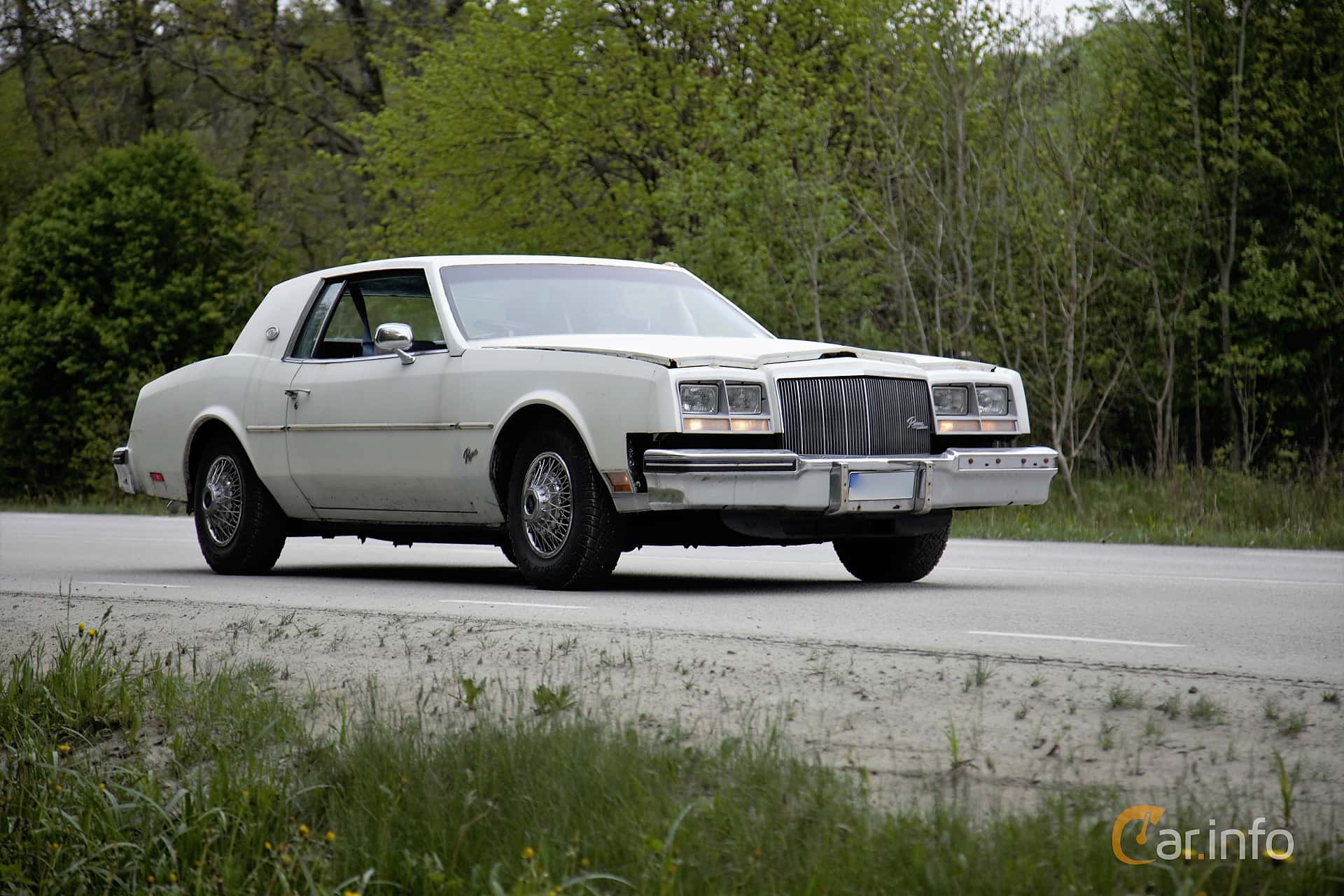 Buick Riviera 3.8 V6 Turbo Hydra-Matic, 3-speed