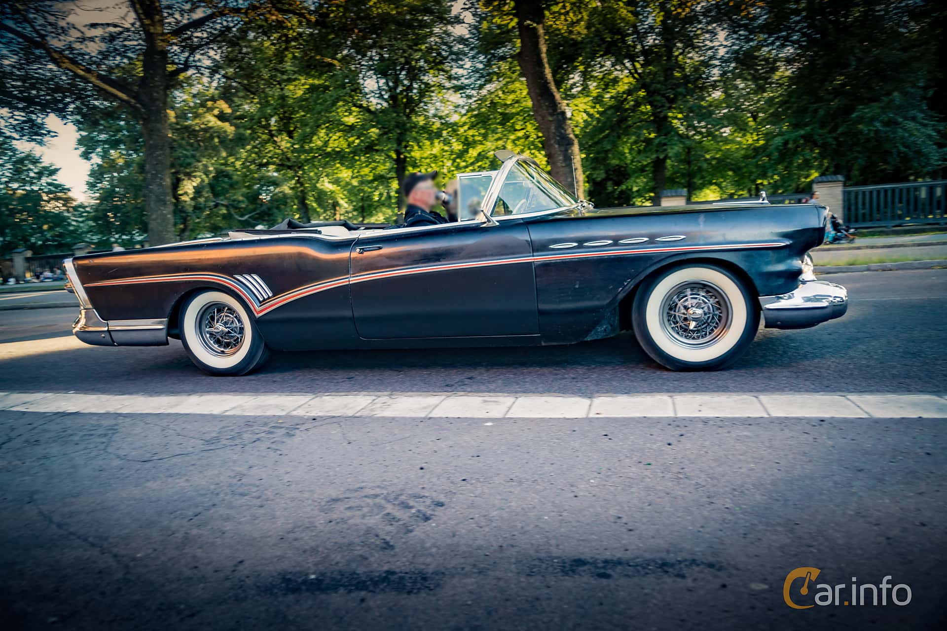 Buick Roadmaster Convertible 6.0 V8 Automatic, 305hp, 1957
