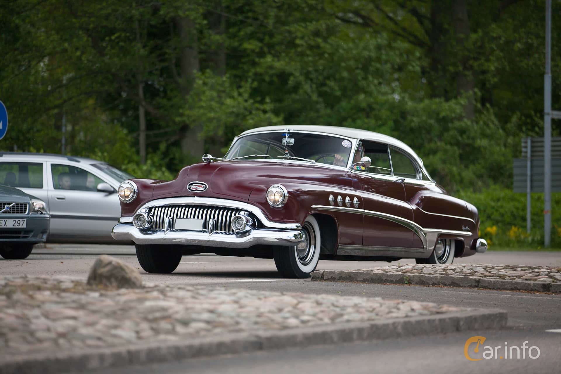 Buick Roadmaster Riviera Hardtop 5.2 Automatic, 154hp, 1951