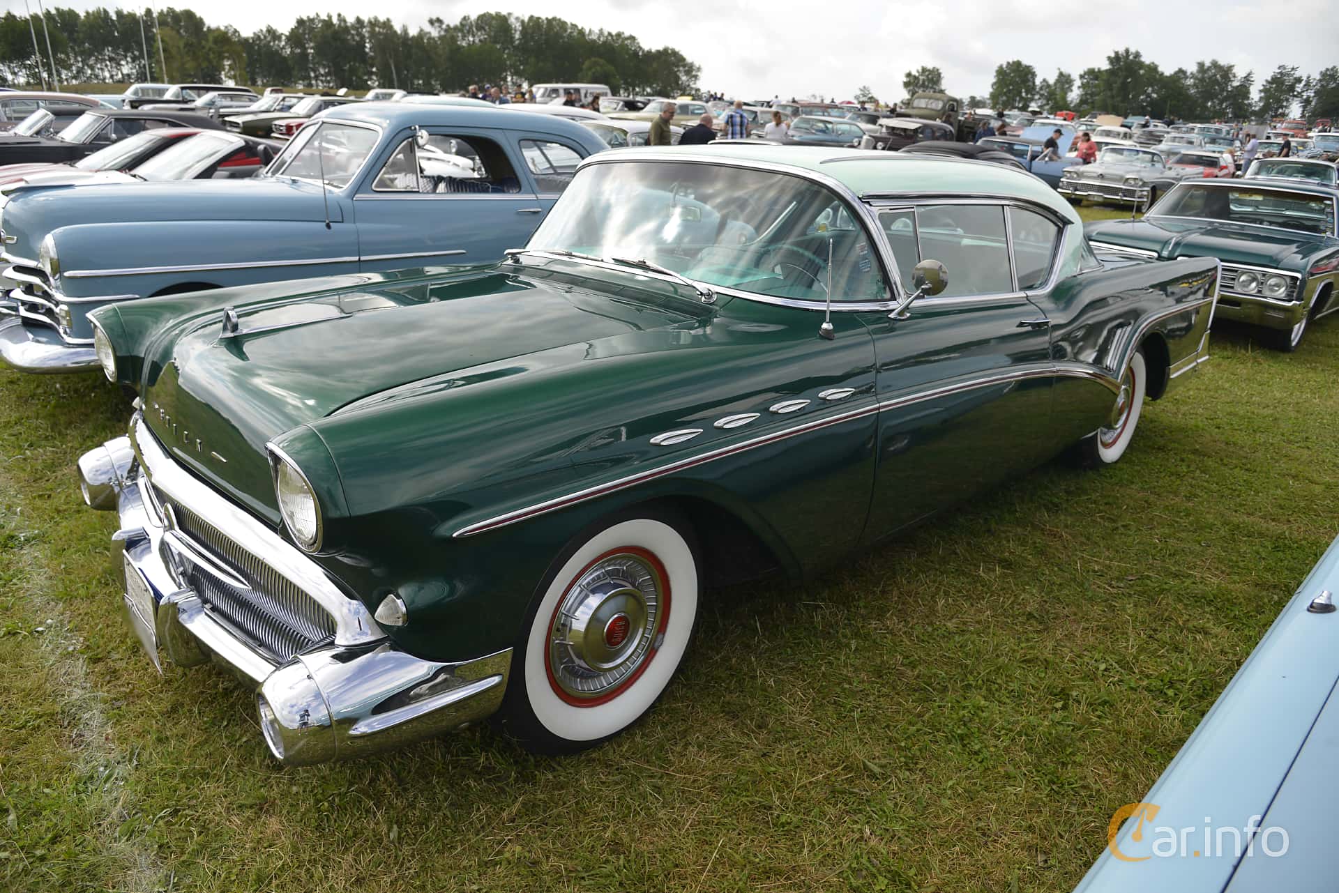 Buick Roadmaster 2-door Riviera 6.0 V8 Automatic, 305hp, 1957