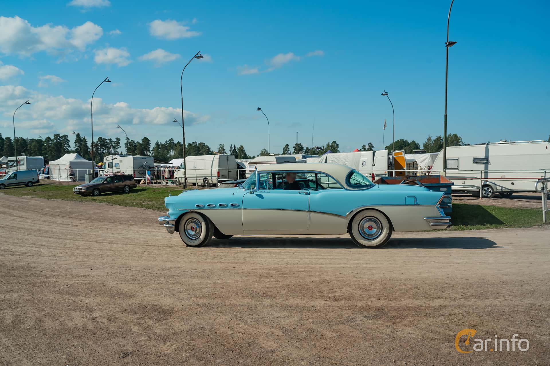Buick Roadmaster 2-door Riviera 5.3 V8 Automatic, 259hp, 1956