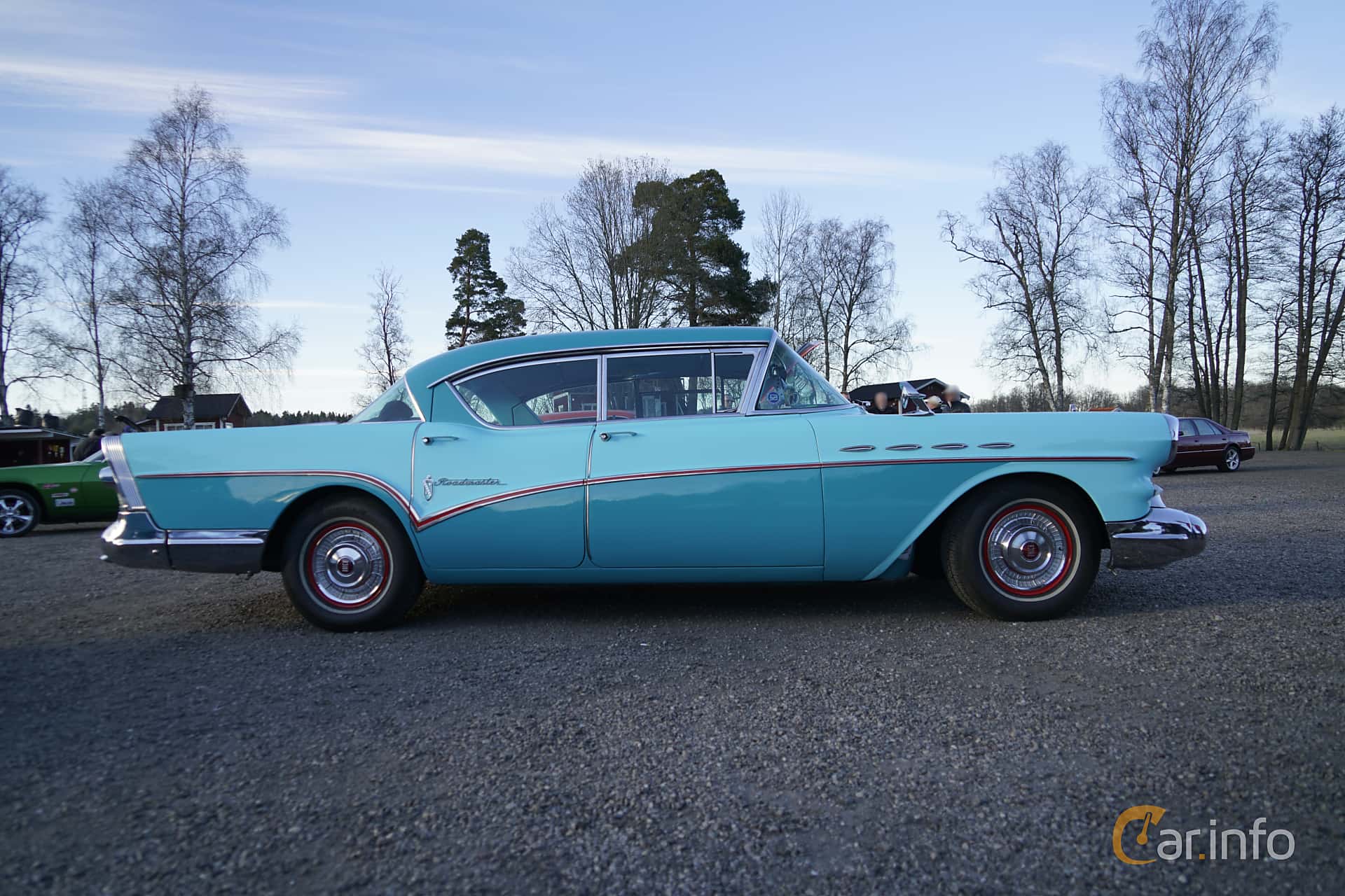 Buick Roadmaster 4-door One-Piece Rear Window Riviera 6.0 V8 Automatic, 305hp, 1957