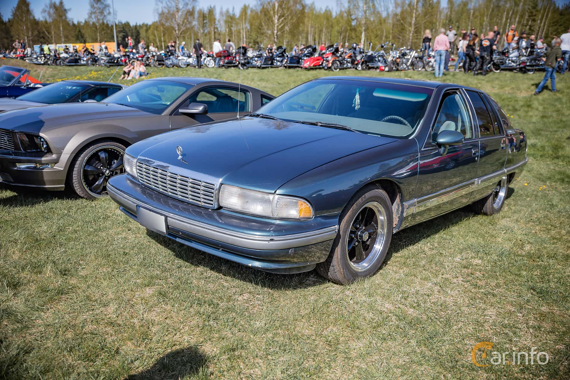 Buick Roadmaster 5.7 V8 Hydra-Matic, 4-speed