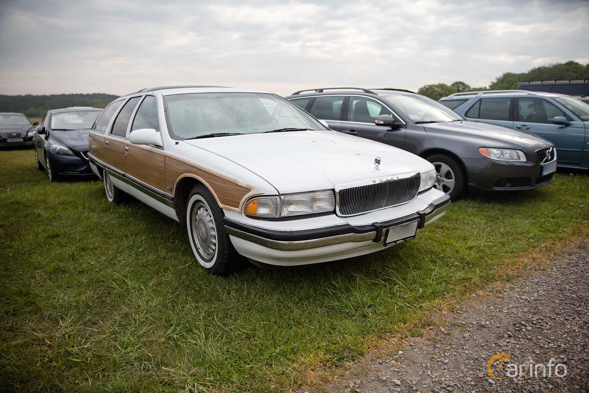 Buick Roadmaster Estate Wagon 5.7 V8 Hydra-Matic, 264hp, 1995