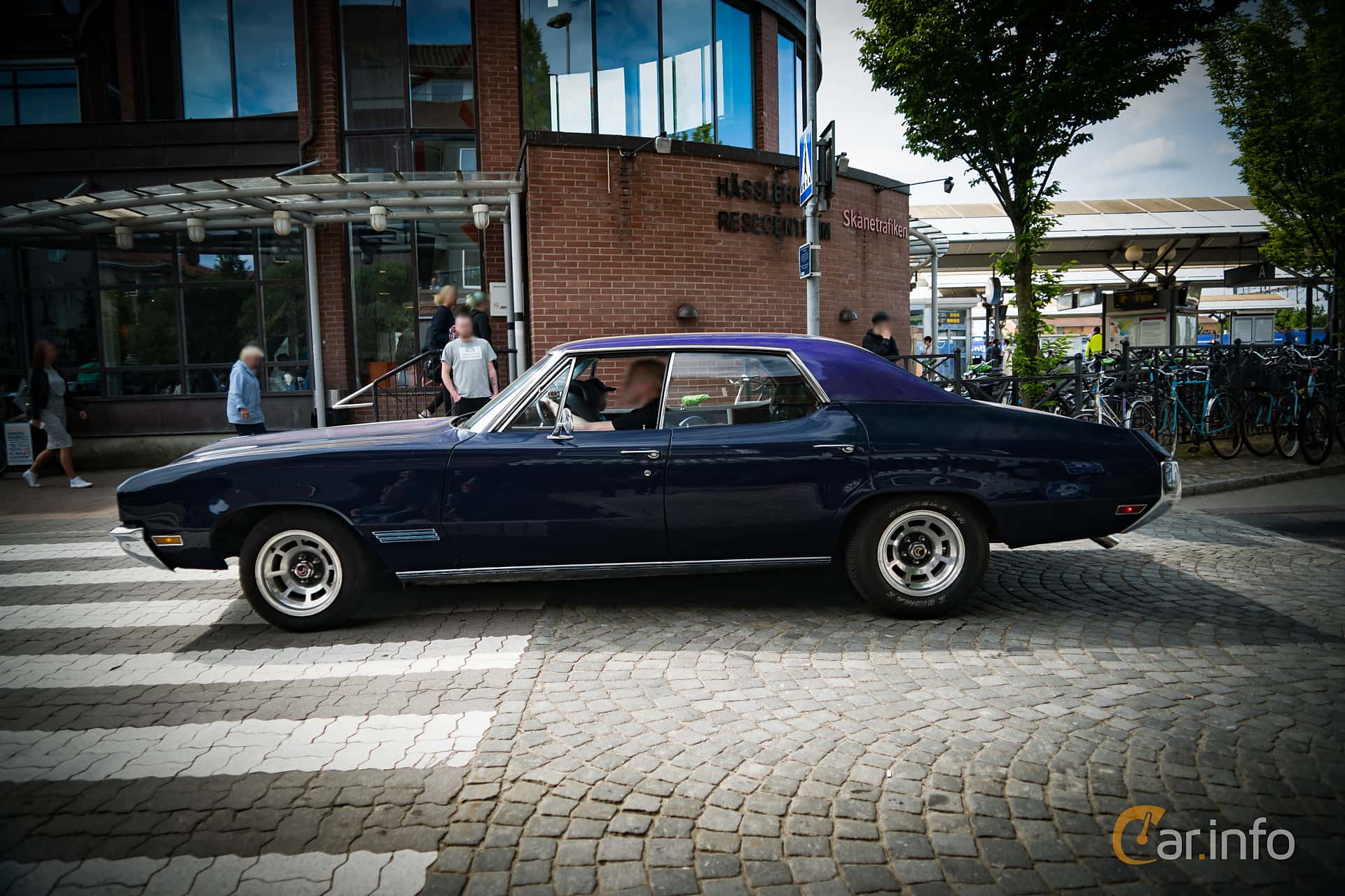Buick Skylark Custom 4-door Hardtop 5.7 V8