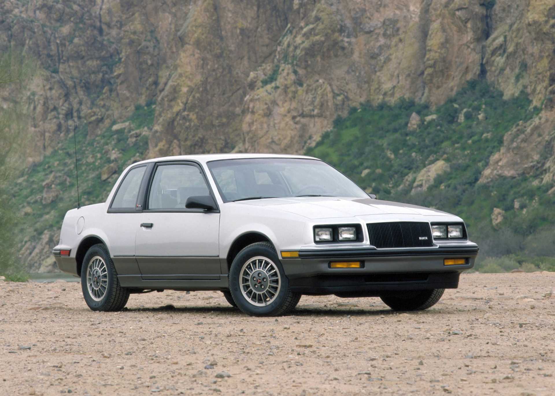 Buick Somerset 1st Generation 3.0 V6 Hydra-Matic, 3-speed