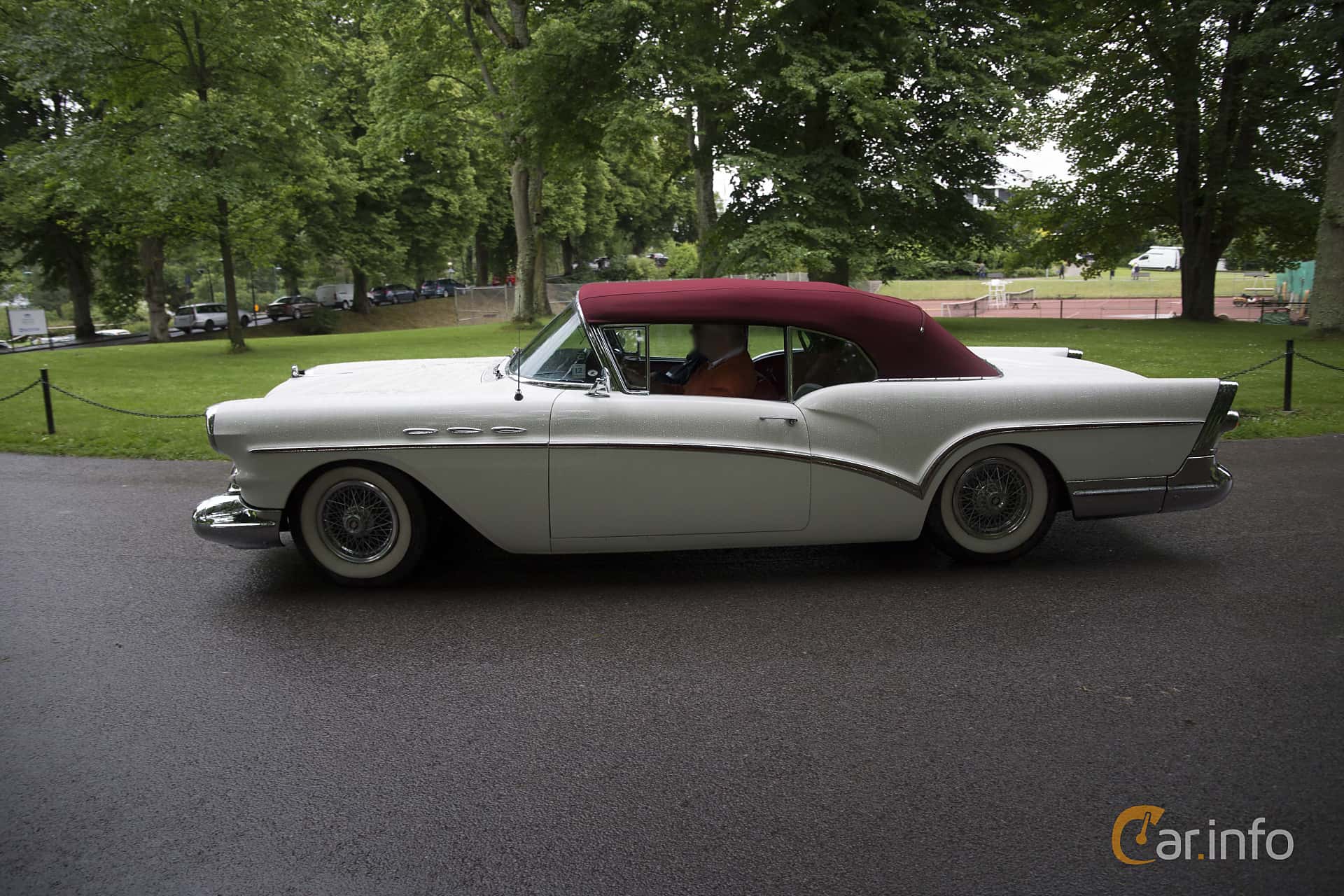 Buick Special Convertible 6.0 V8 Automatic, 254hp, 1957