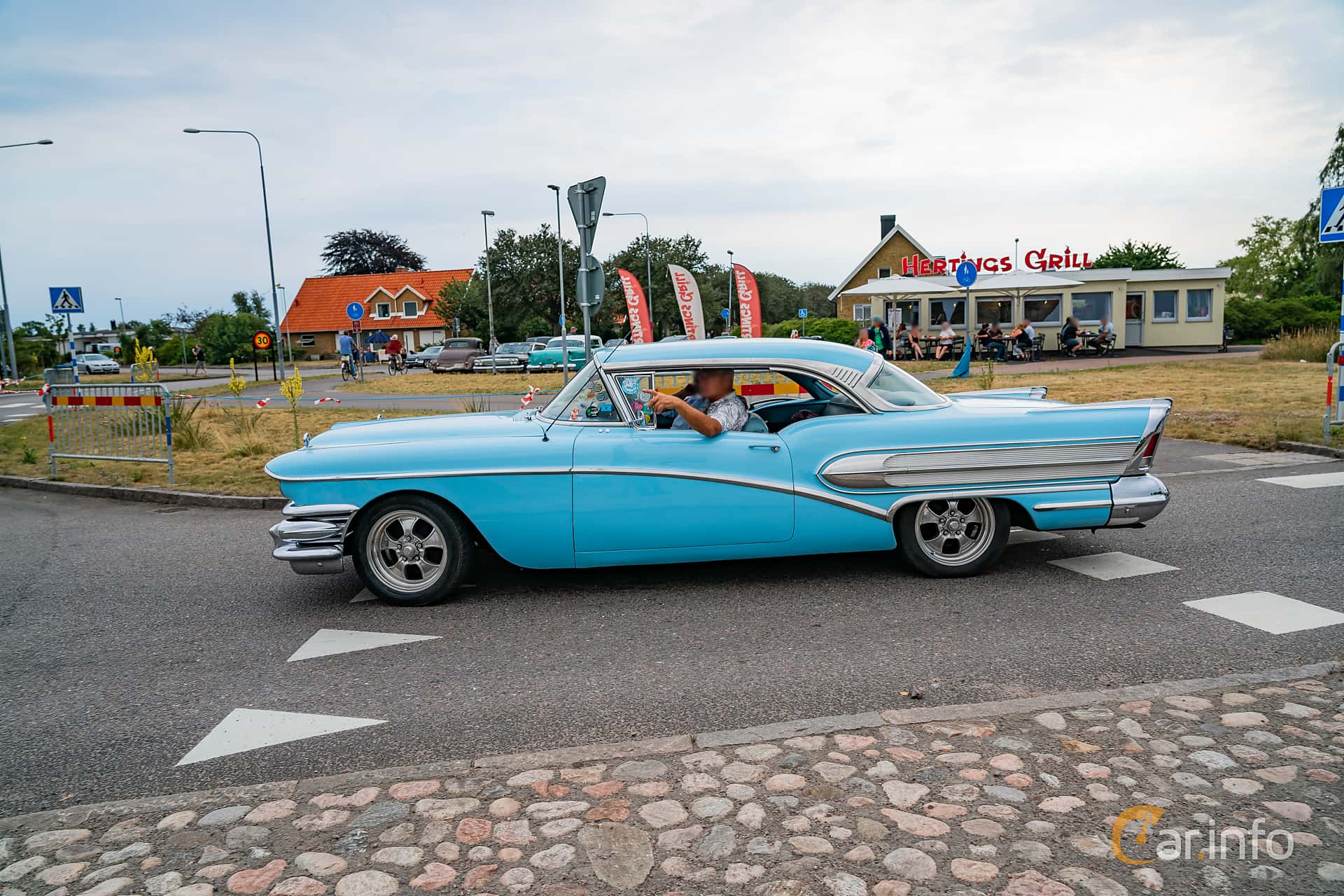 Buick Special 2-door Riviera 6.0 V8 Automatic, 254hp, 1958