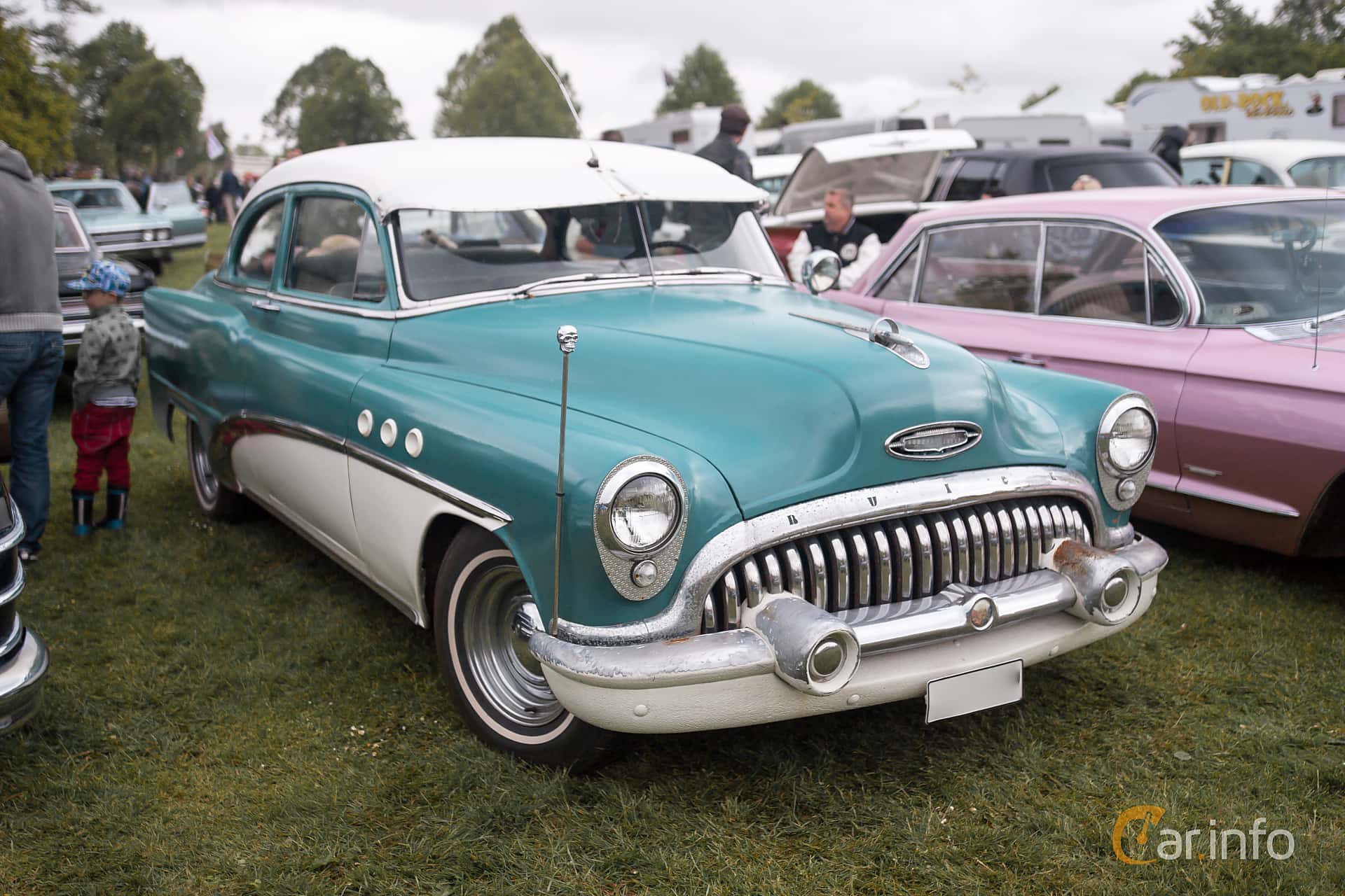 Buick Special 2-door Tourback Sedan 4.3 Manual, 127hp, 1953