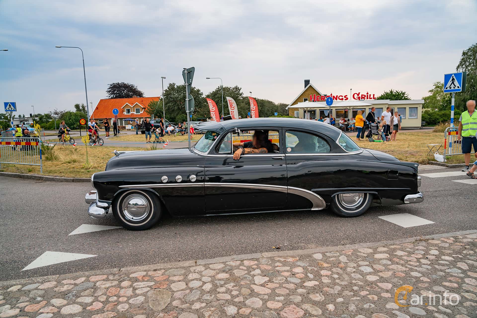 Buick Special Deluxe Tourback Sedanet 4.3 Automatic, 130hp, 1951