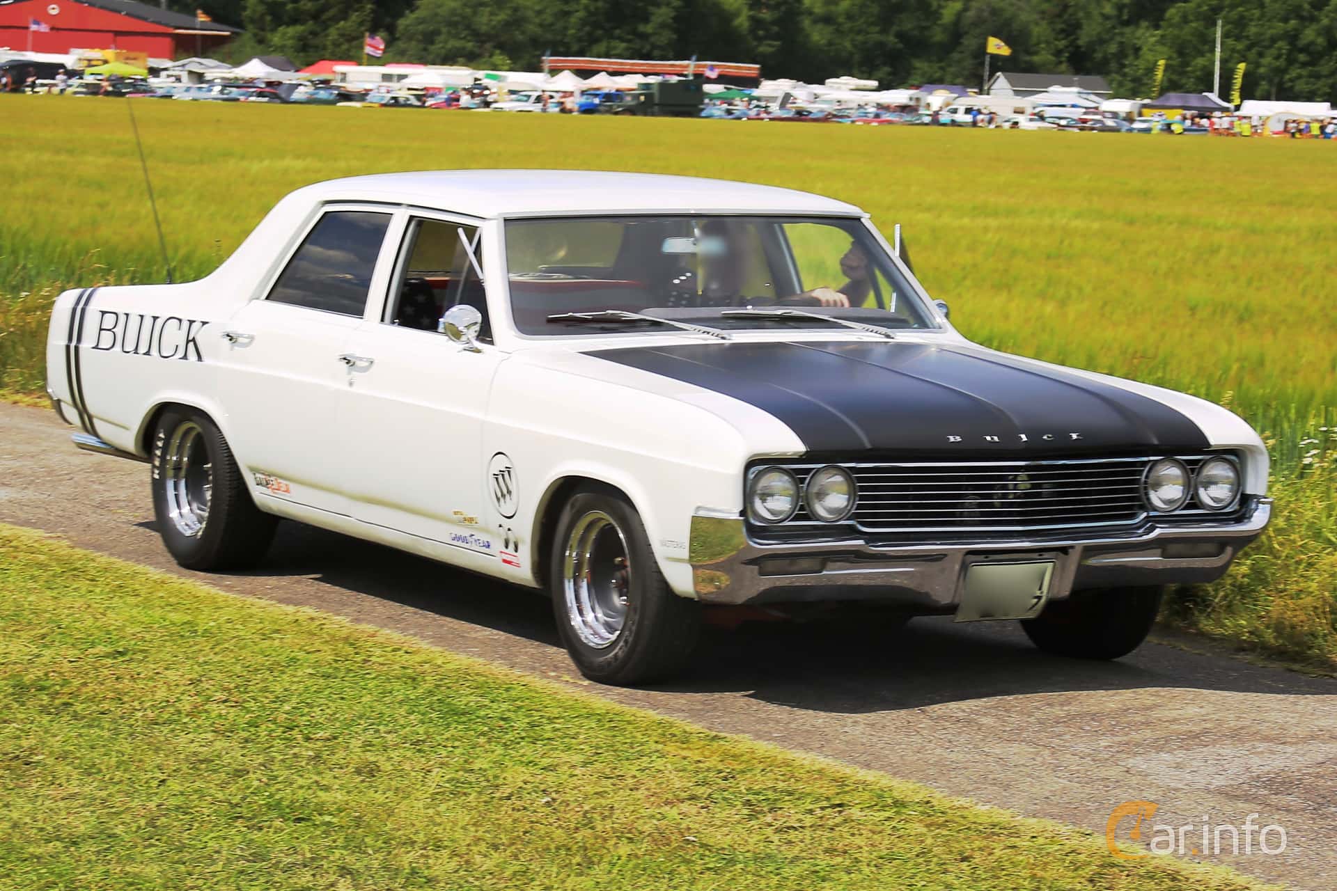 Buick Special Deluxe Sedan 4.9 V8 Manual, 213hp, 1964