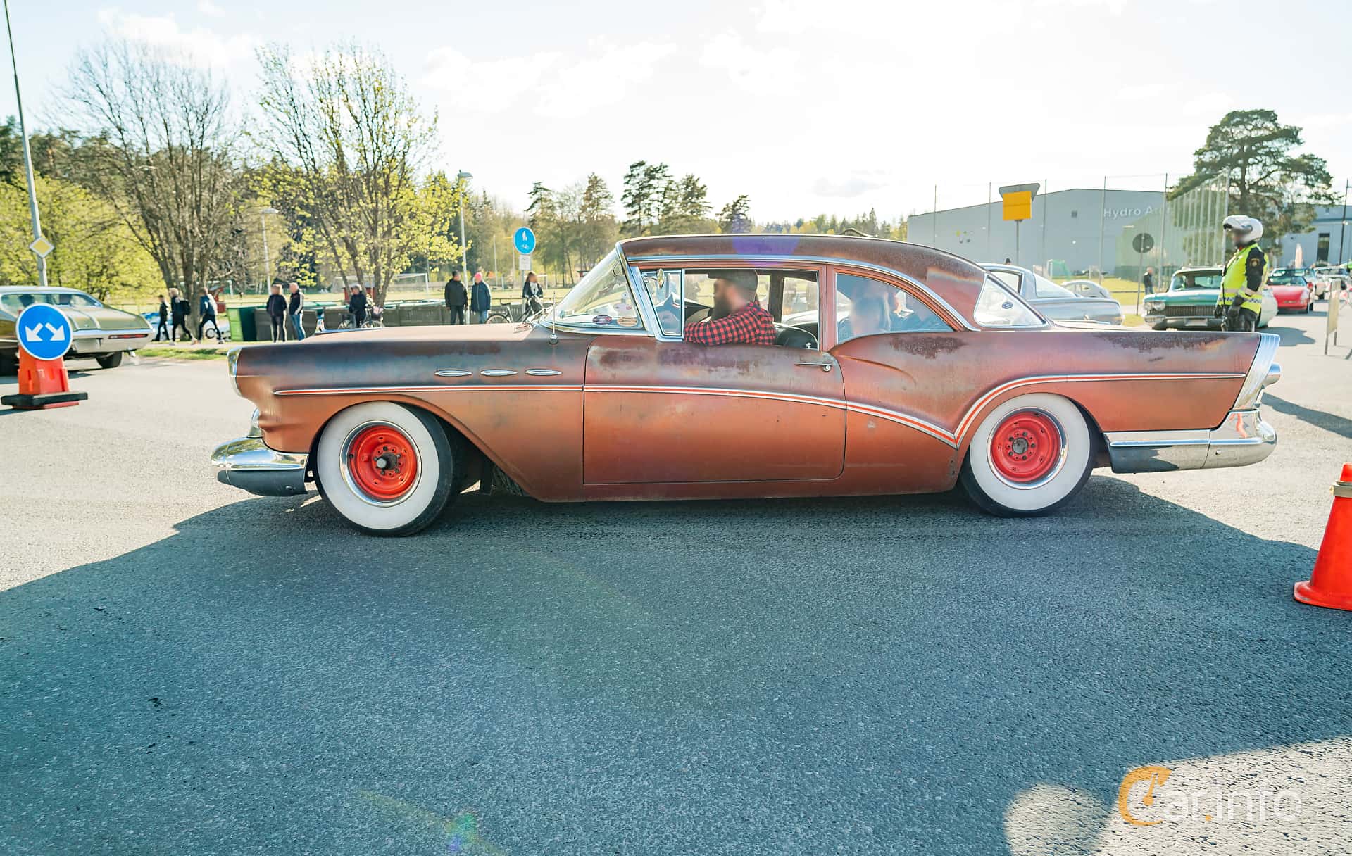 Buick Special 2-door Sedan 6.0 V8 Automatic, 254hp, 1957