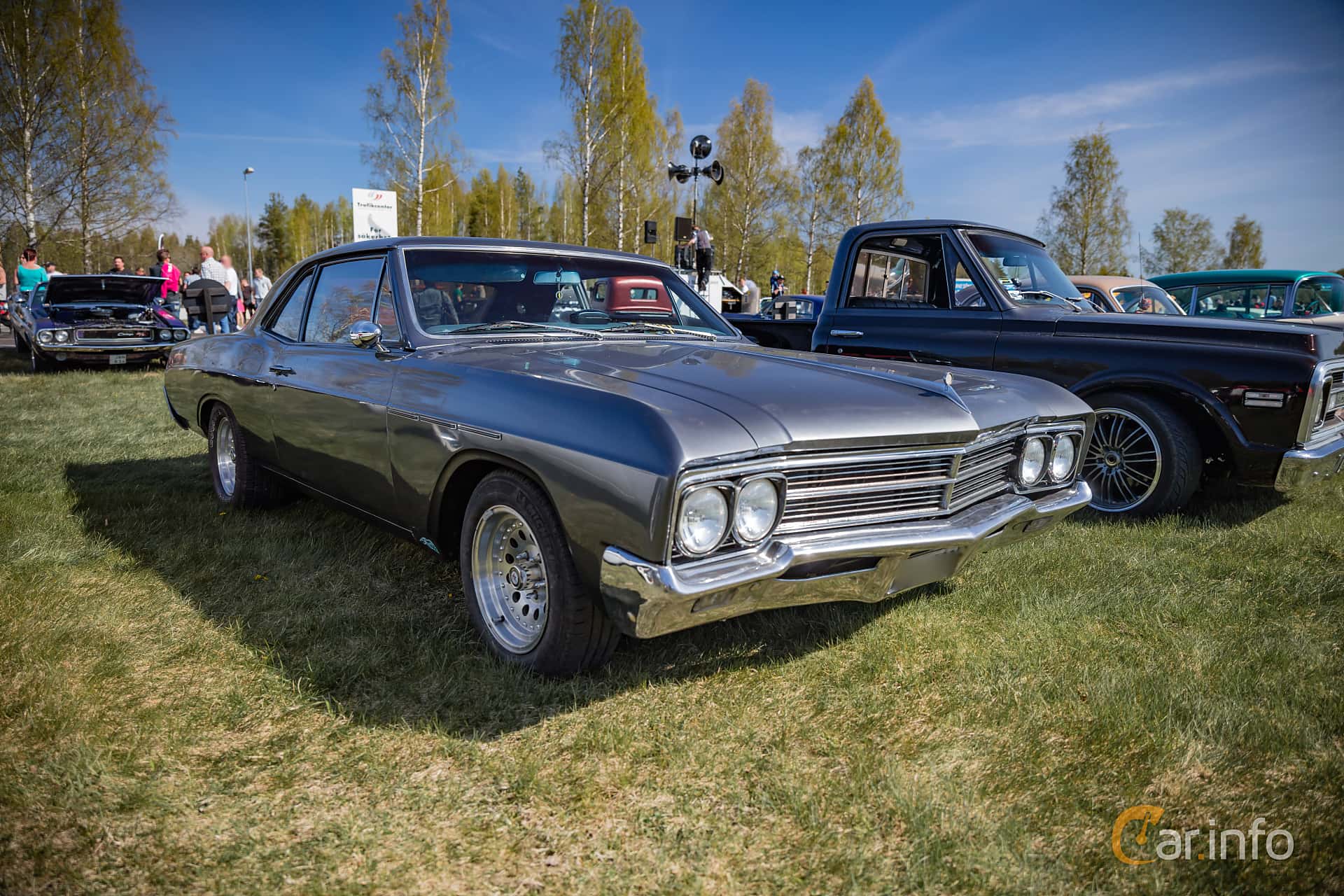 Buick Special Deluxe Thin-Pillar Coupé 5.6 V8 Automatic, 264hp, 1966