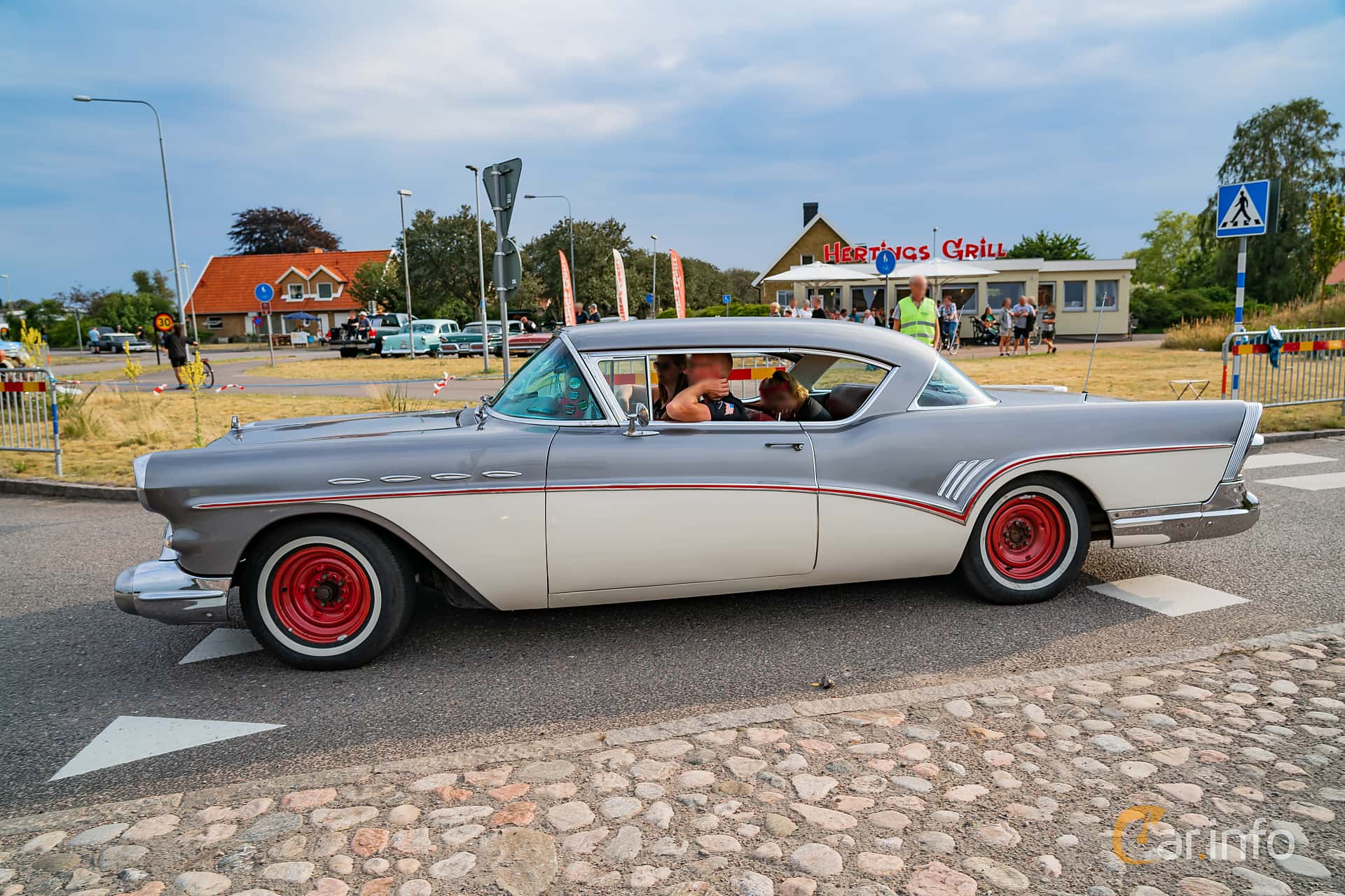 Buick Super 6.0 V8 6th Generation