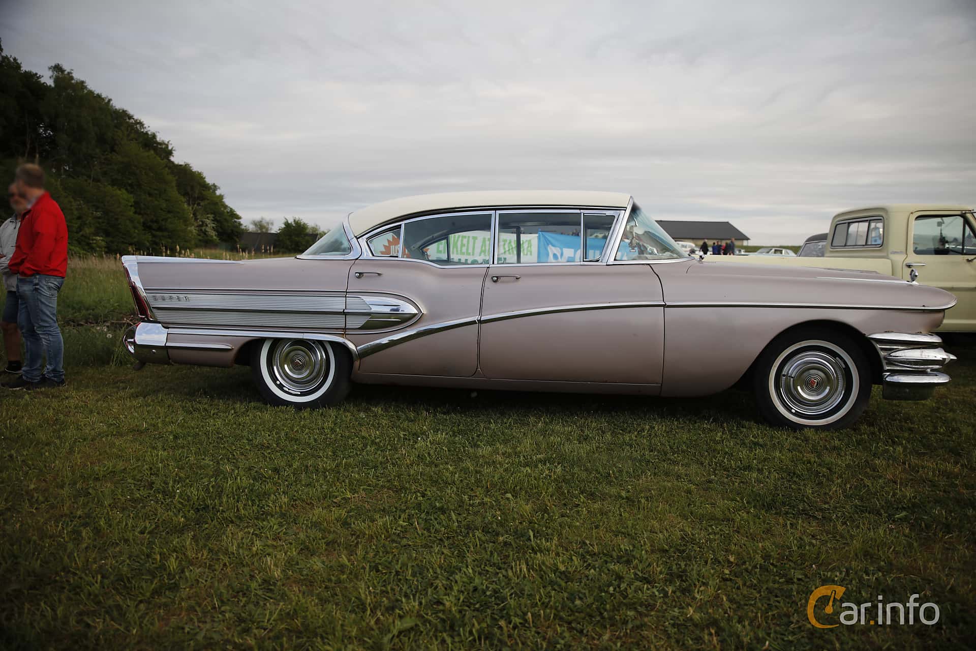 Buick Super 4-door Riviera 6.0 V8 Automatic, 305hp, 1958