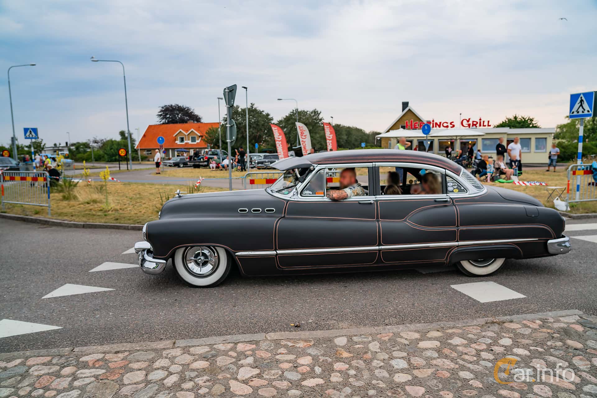 Buick Super 126 Riviera Sedan 4.3 Manual, 126hp, 1950