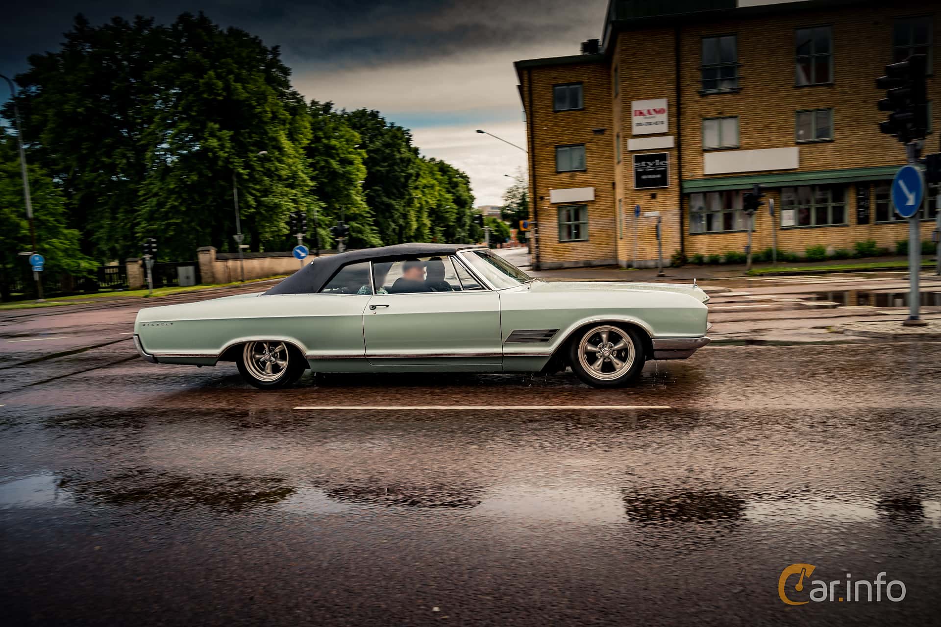 Buick Wildcat Custom Convertible 6.6 V8 330hp, 1966