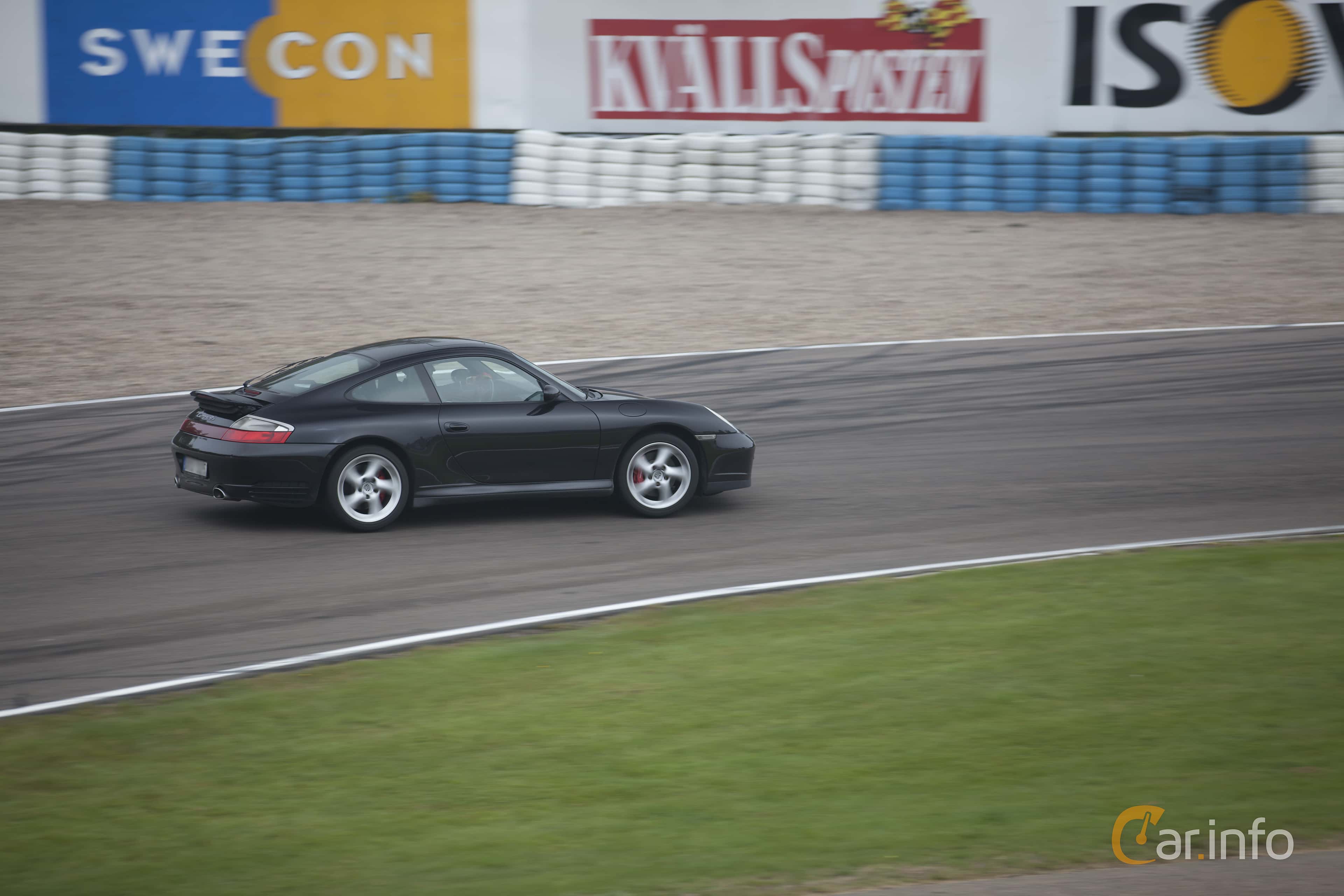 Porsche 911 Carrera 4S  Manual, 320hp, 2002
