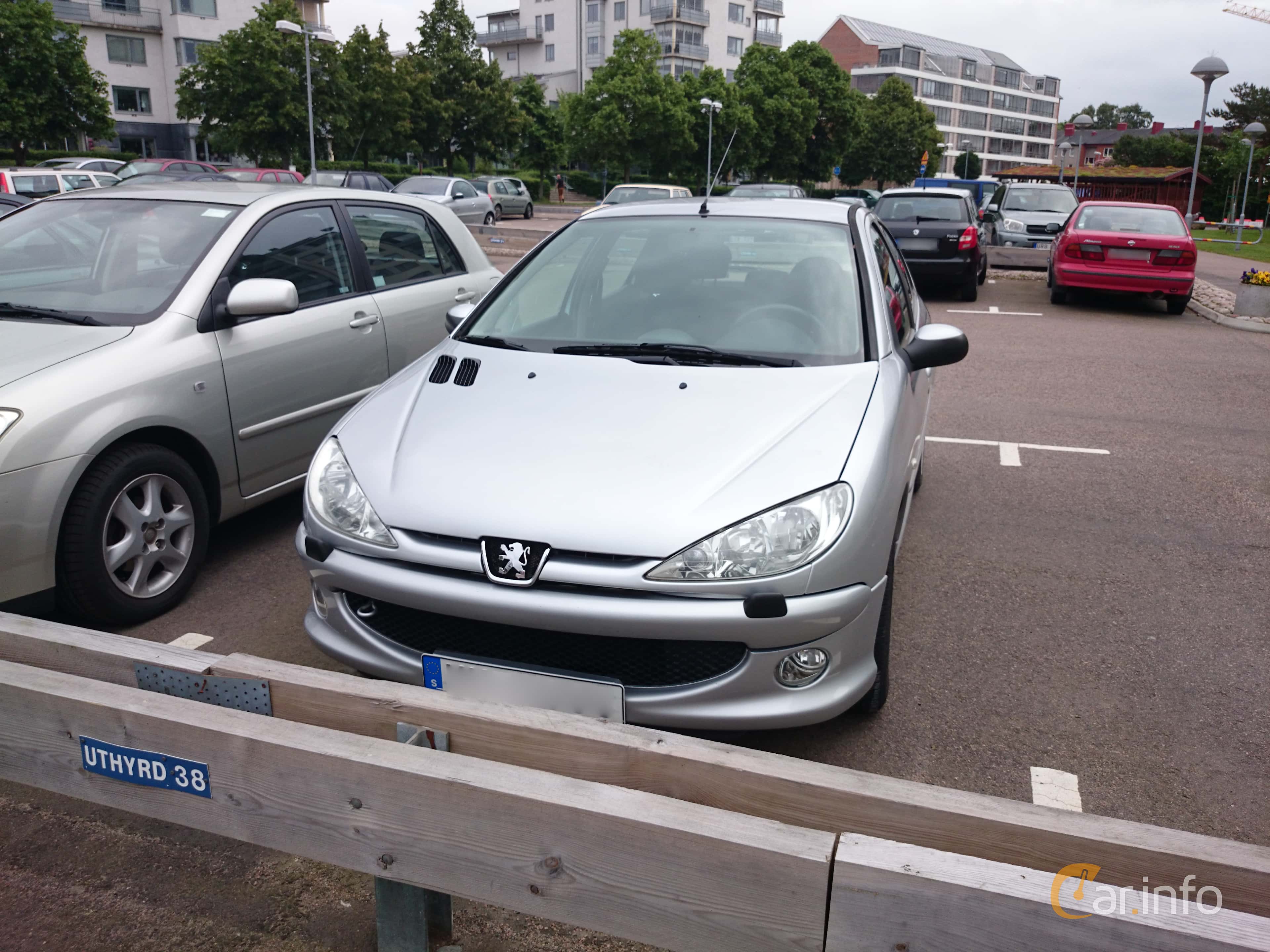 Peugeot 206 5-door 1.4 Manual, 75hp, 2005
