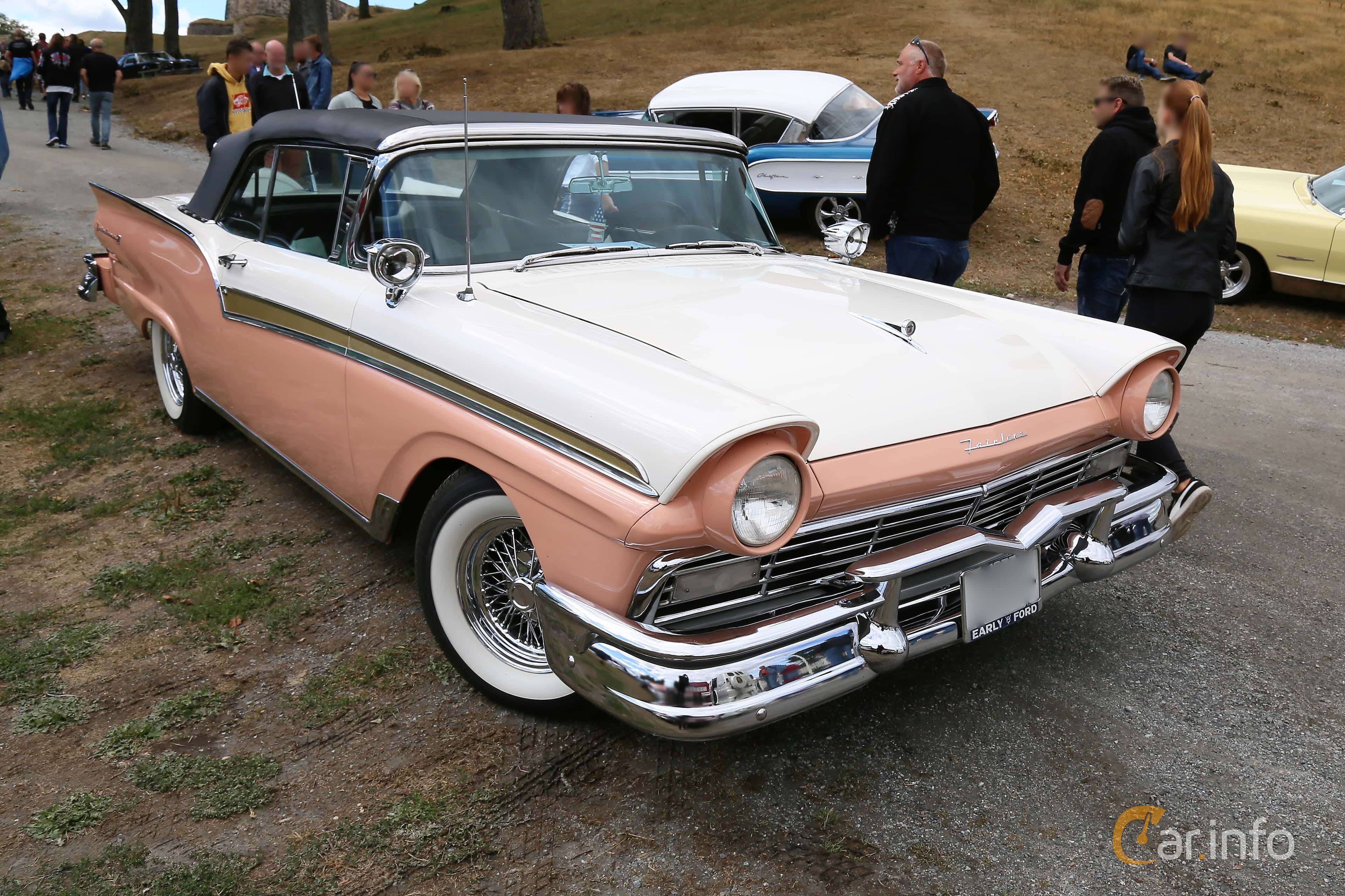 Ford Fairlane 500 Sunliner 3.7 Automatic, 146hp, 1957