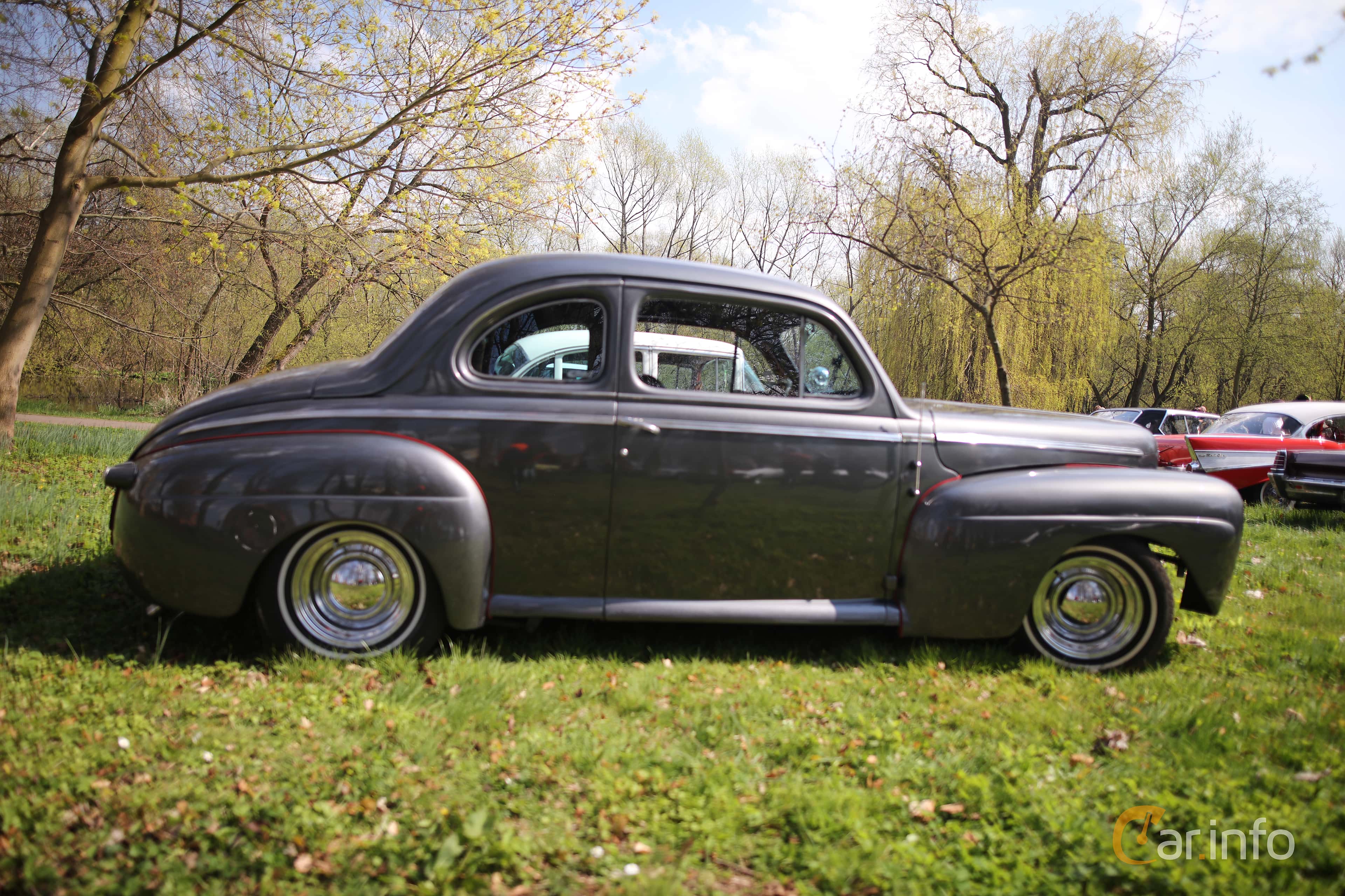 Ford Deluxe Coupé 3.9 V8 Manual, 102hp, 1946