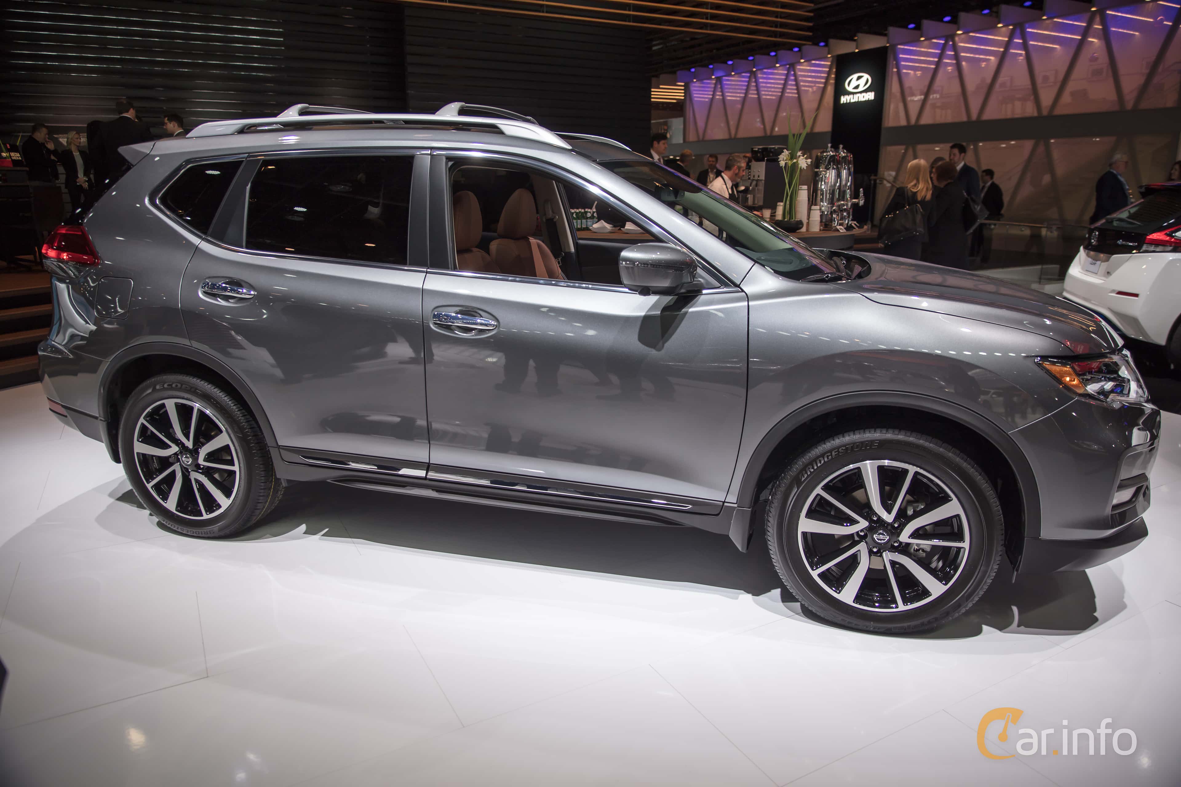 Nissan Rogue 2.5  XTRONIC-CVT, 170hp, 2020