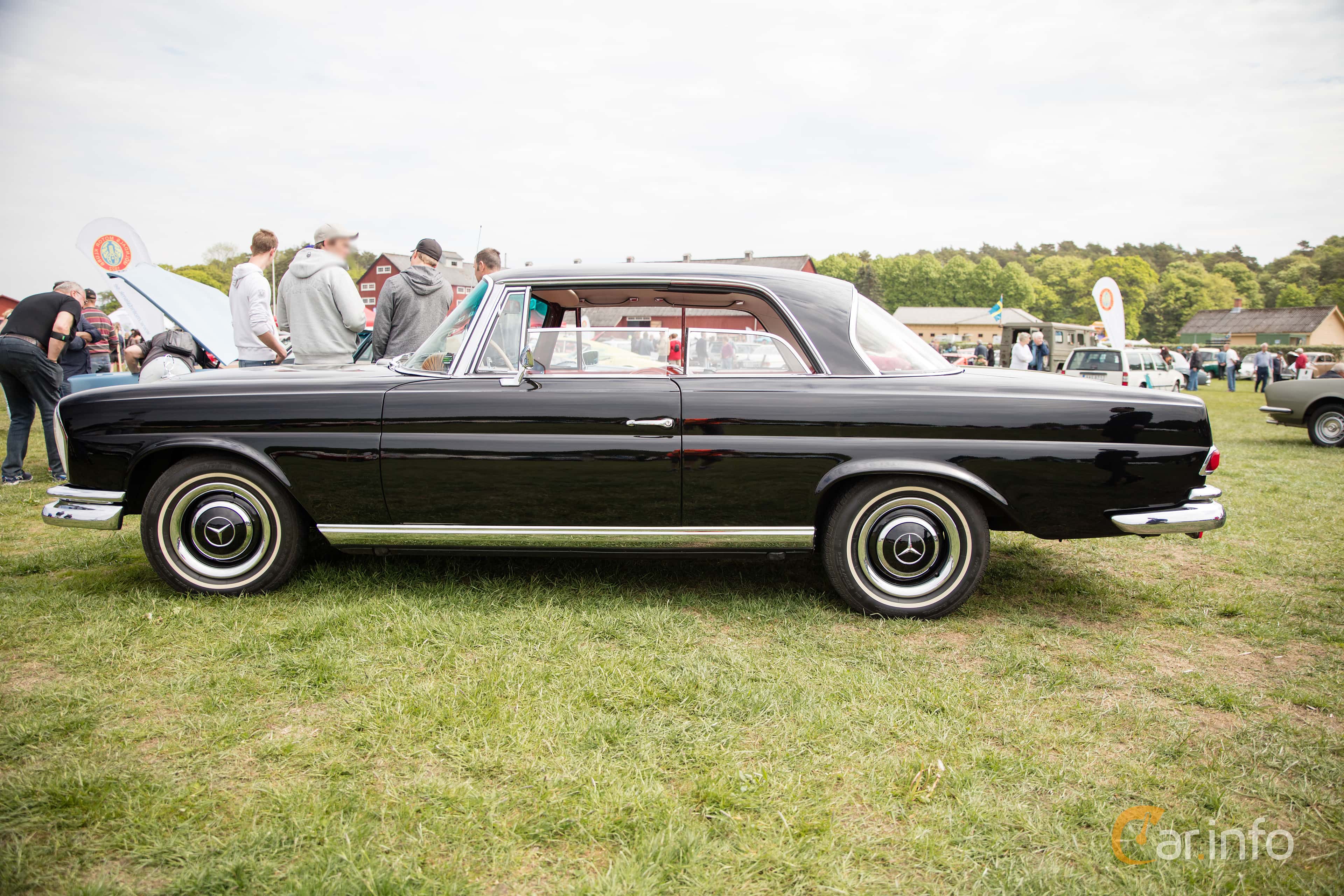 Mercedes-Benz 250 SE Coupé  Manual, 150hp, 1966