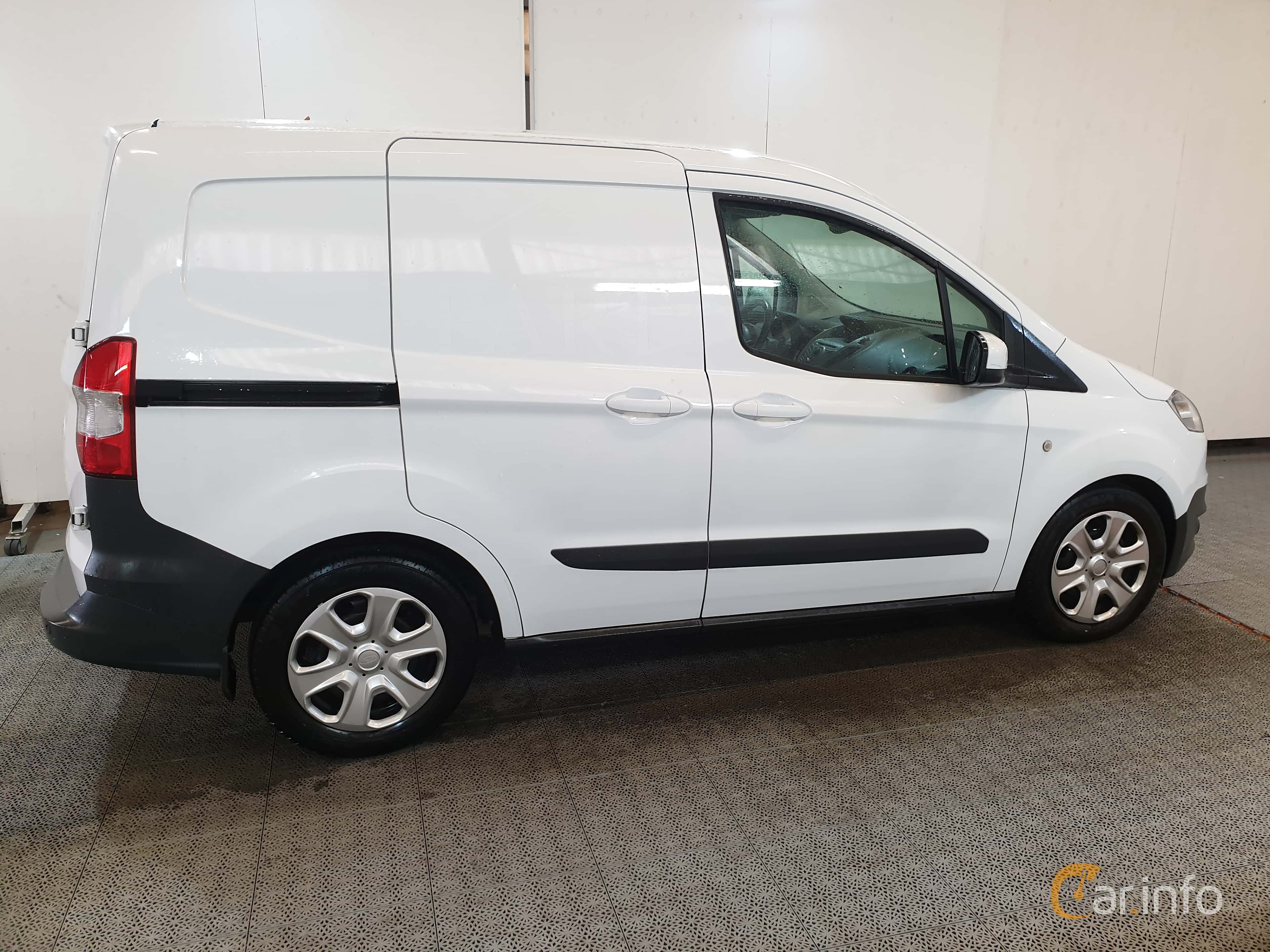 Ford Transit Courier 1.5 TDCi Manual, 95hp, 2018