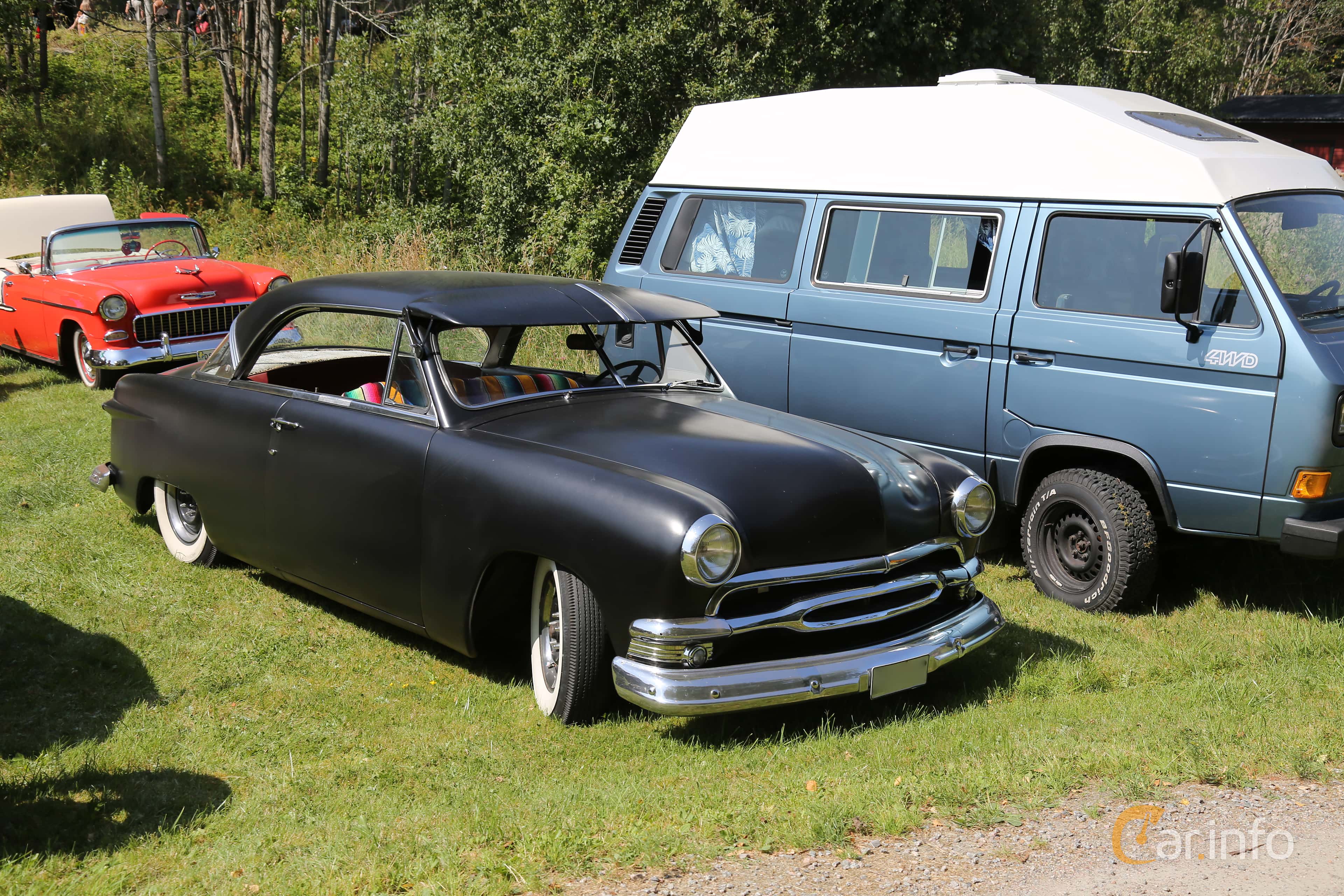 Ford Custom Deluxe Victoria 3.9 V8 Manual, 102hp, 1951