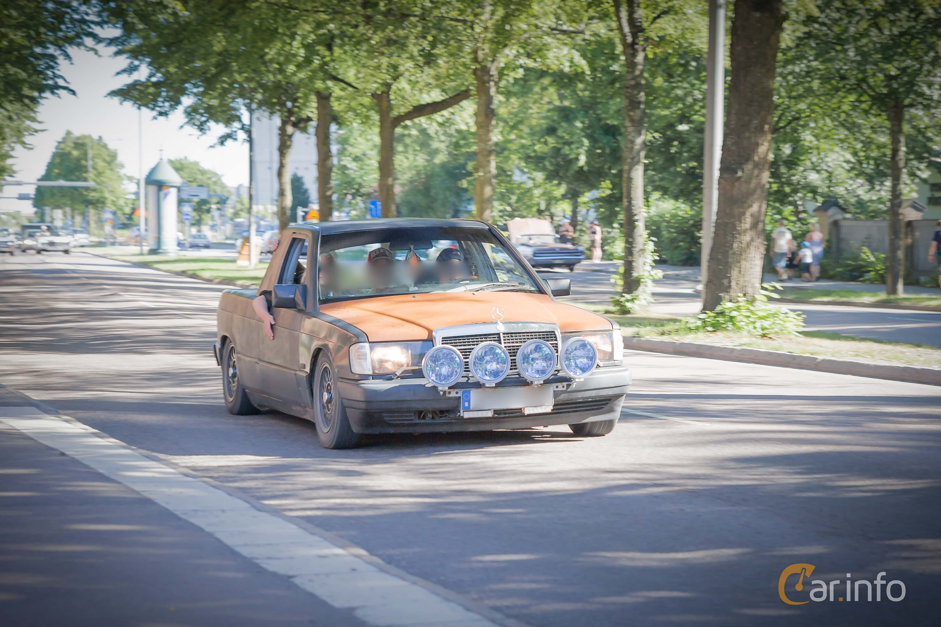 Mercedes-Benz 190 E  Manual, 118hp, 1991