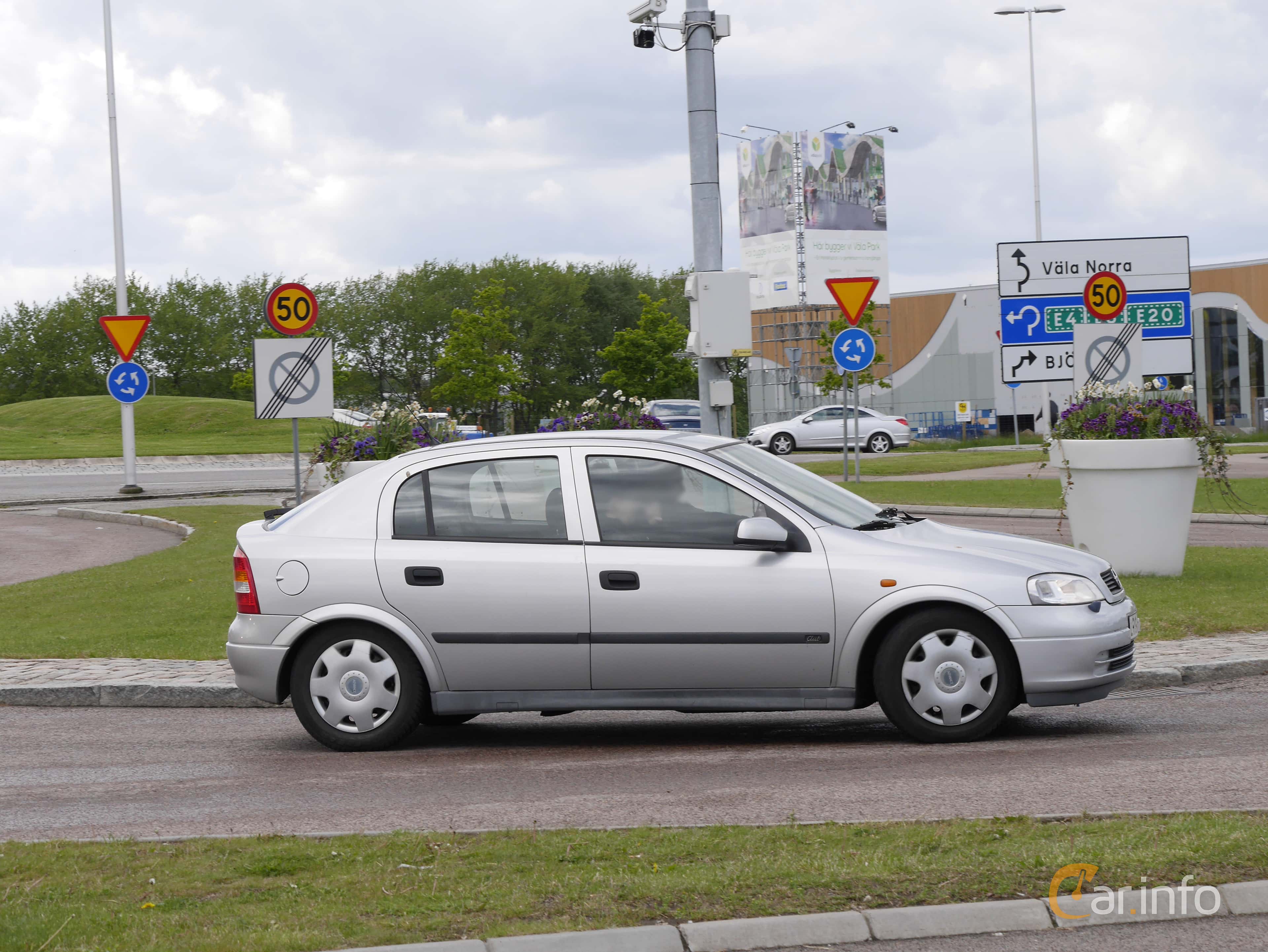 Opel Astra 5-door 1.6 Automatic, 101hp, 1998