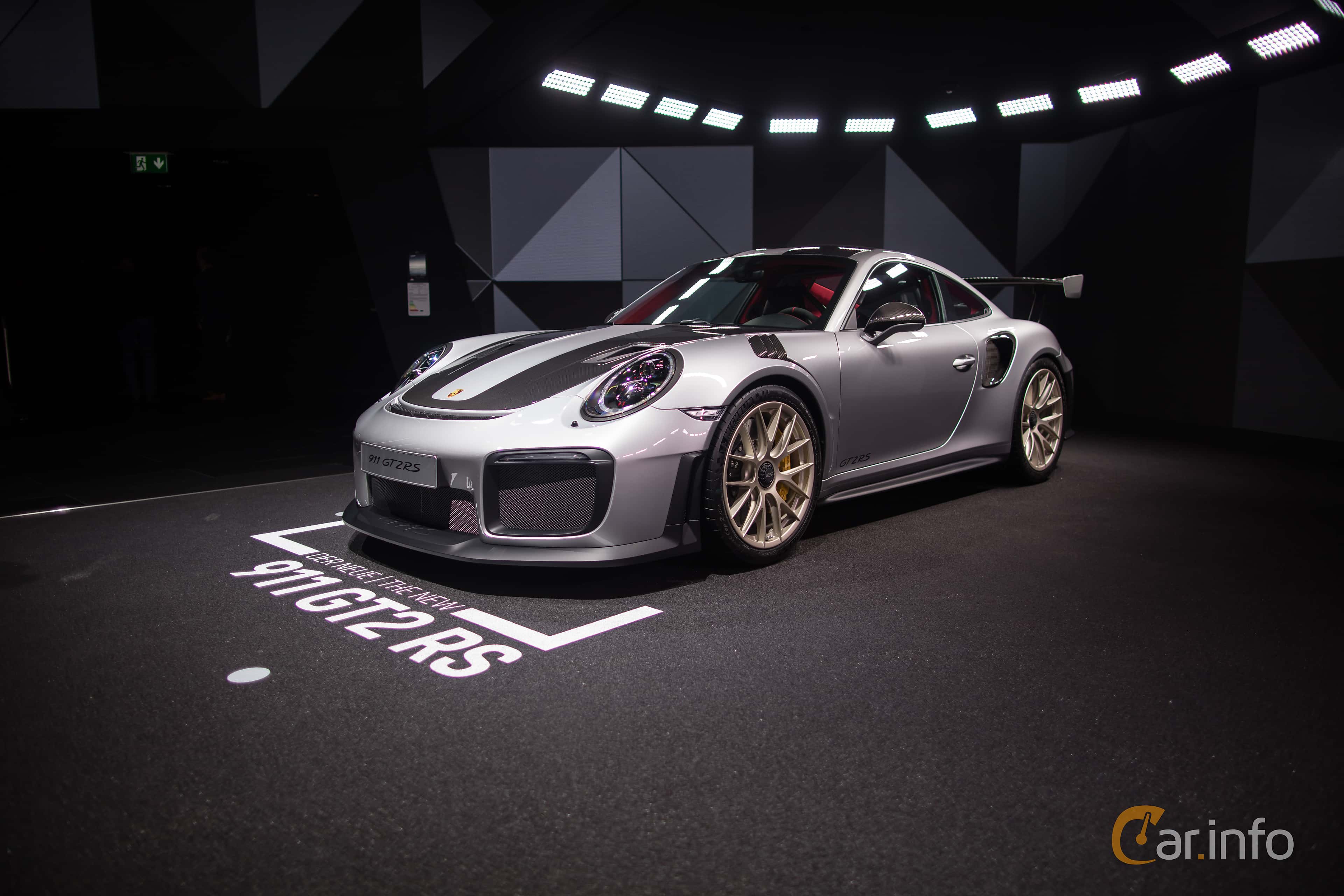 Porsche 911 GT2 RS  PDK, 700hp, 2018