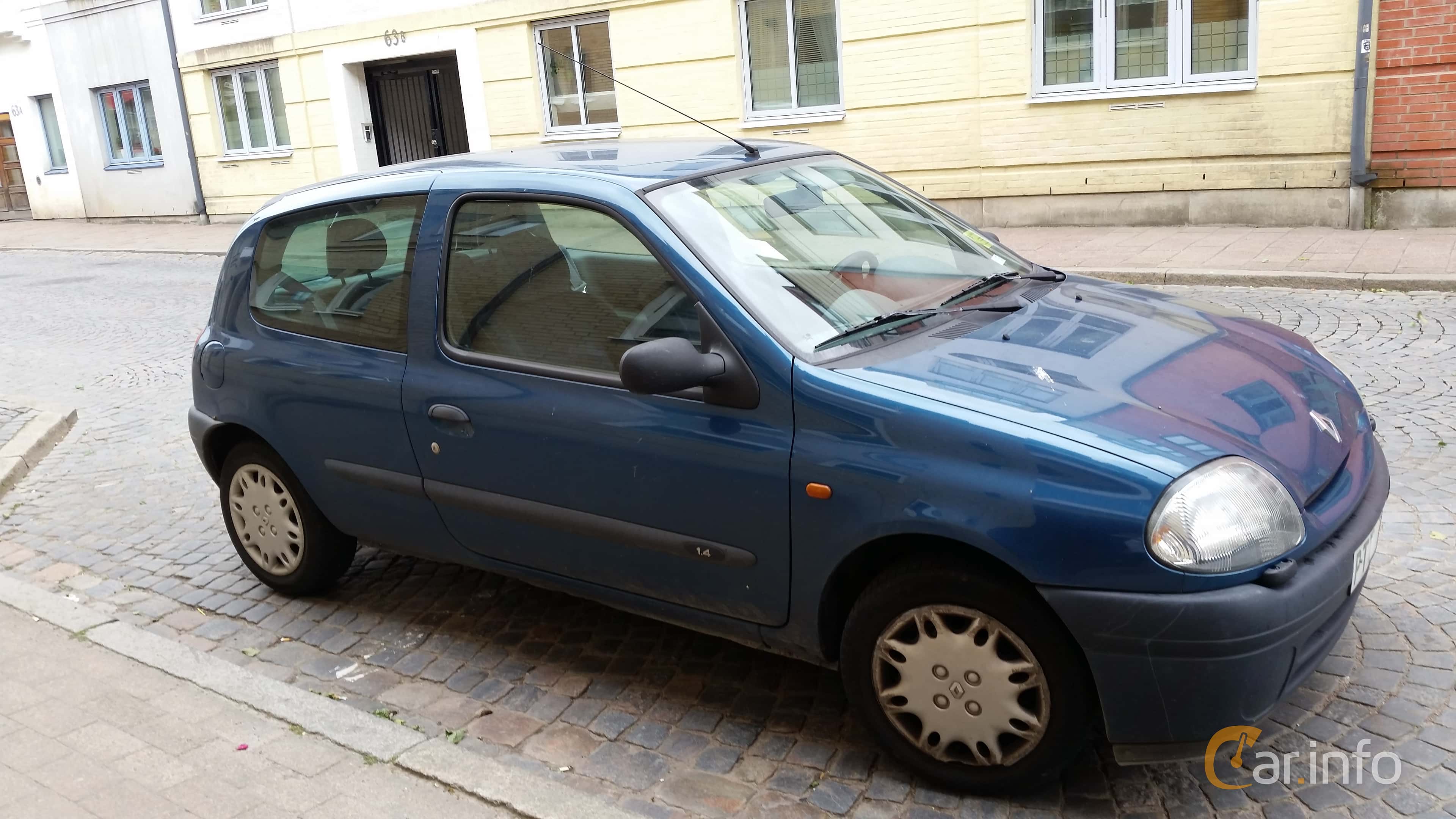 Renault Clio 3-door Hatchback 1.4 Automatic, 75hp, 2001