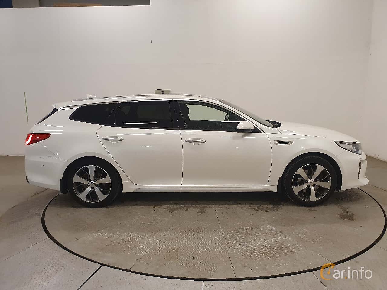 Kia Optima Sport Wagon 1.7 VGT DCT, 141hp, 2018