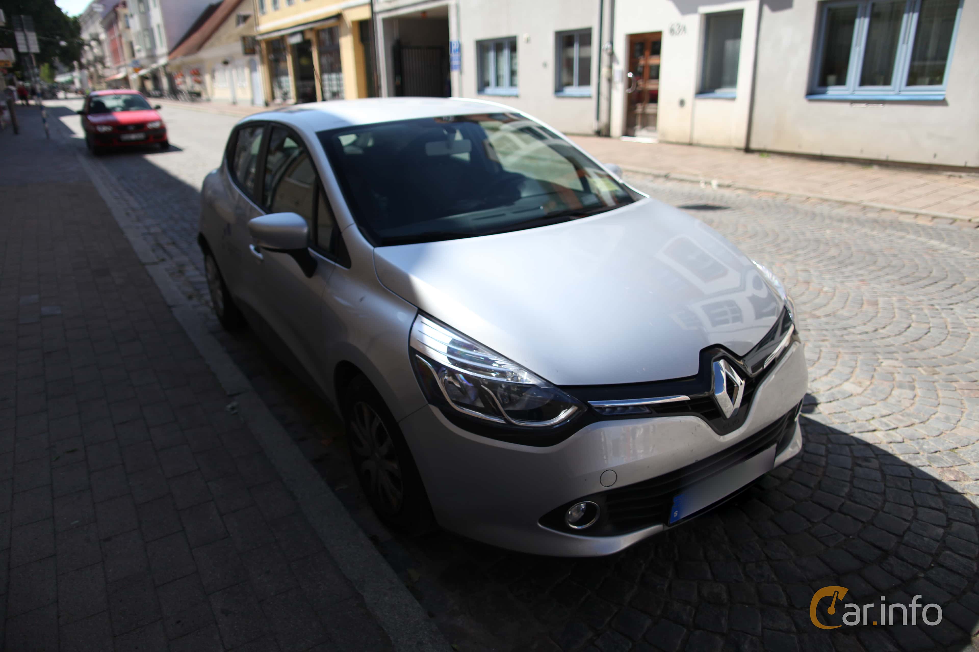 Renault Clio 1.2 Manual, 75hp, 2014