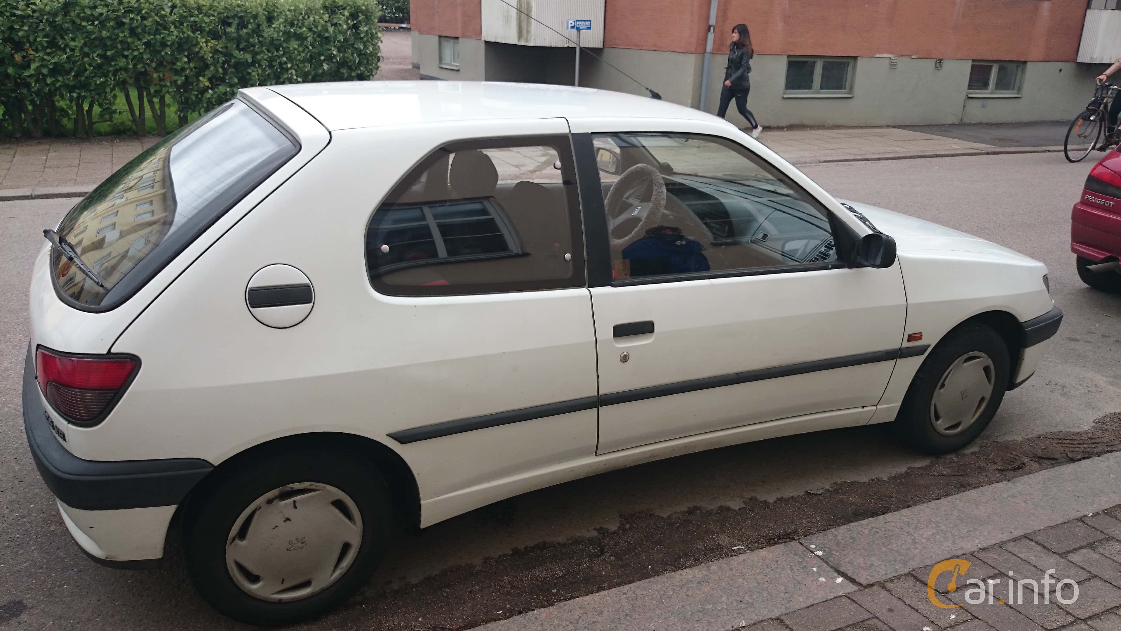 Peugeot 306 3-door 1.9 TD Manual, 92hp, 1993