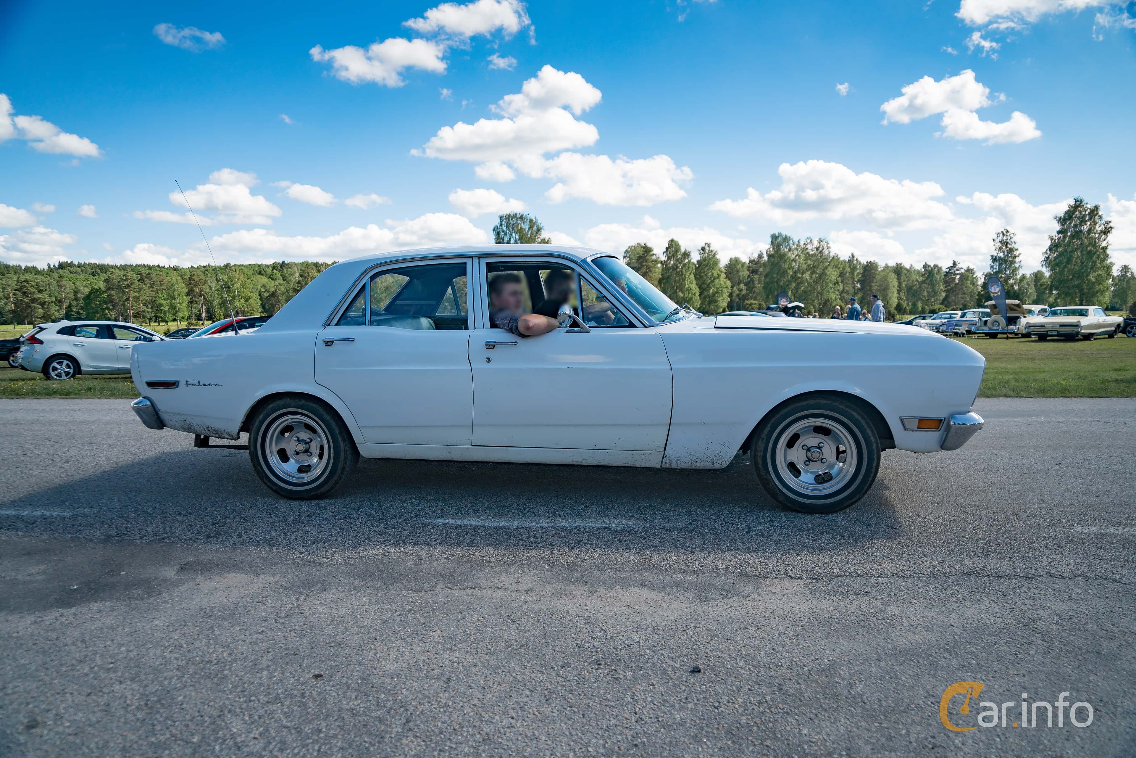 Ford Falcon 4-door Sedan 4.9 V8 223hp, 1970
