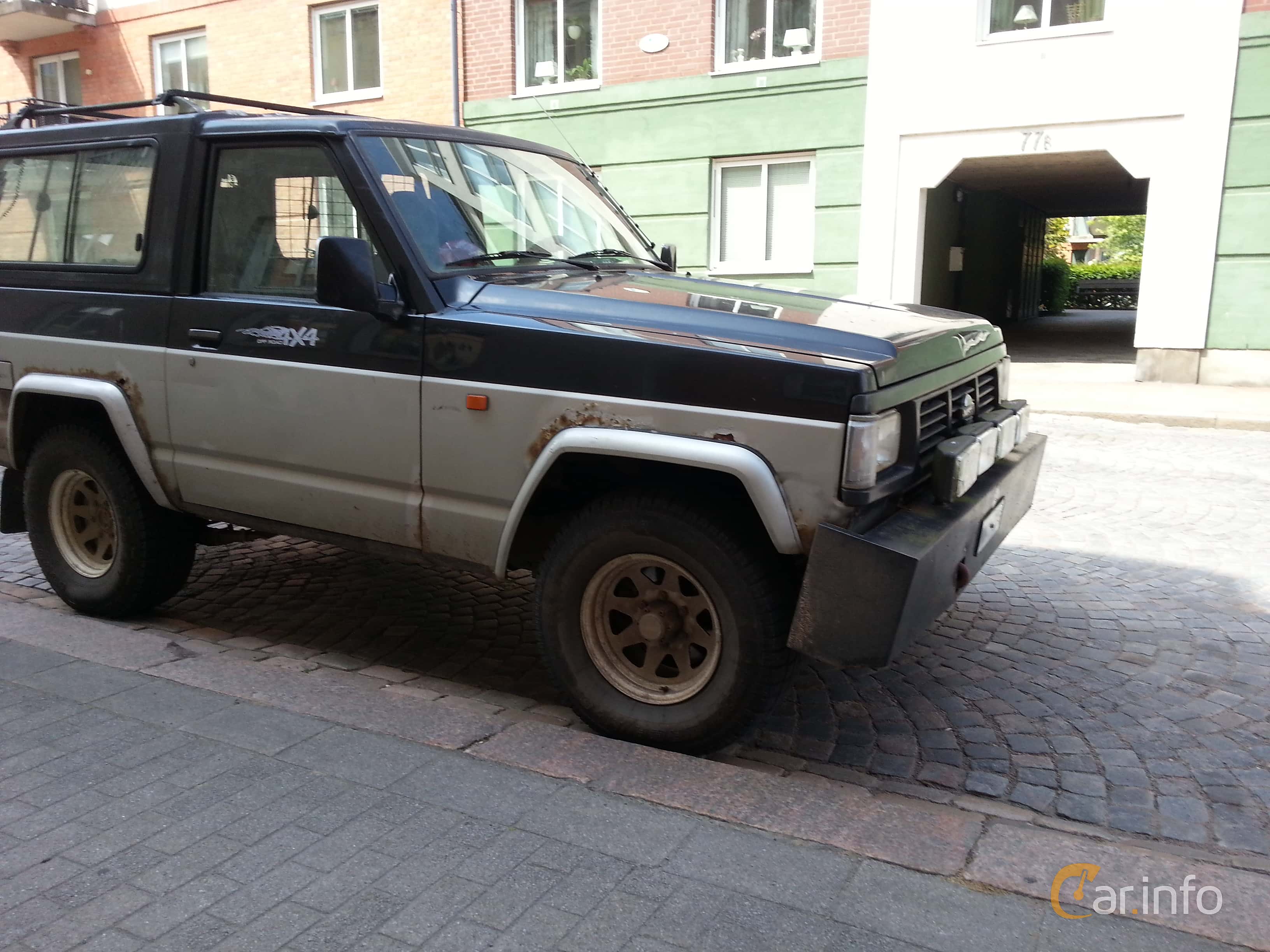 Nissan Patrol Hard Top 3.3 4WD Manual, 95hp, 1998