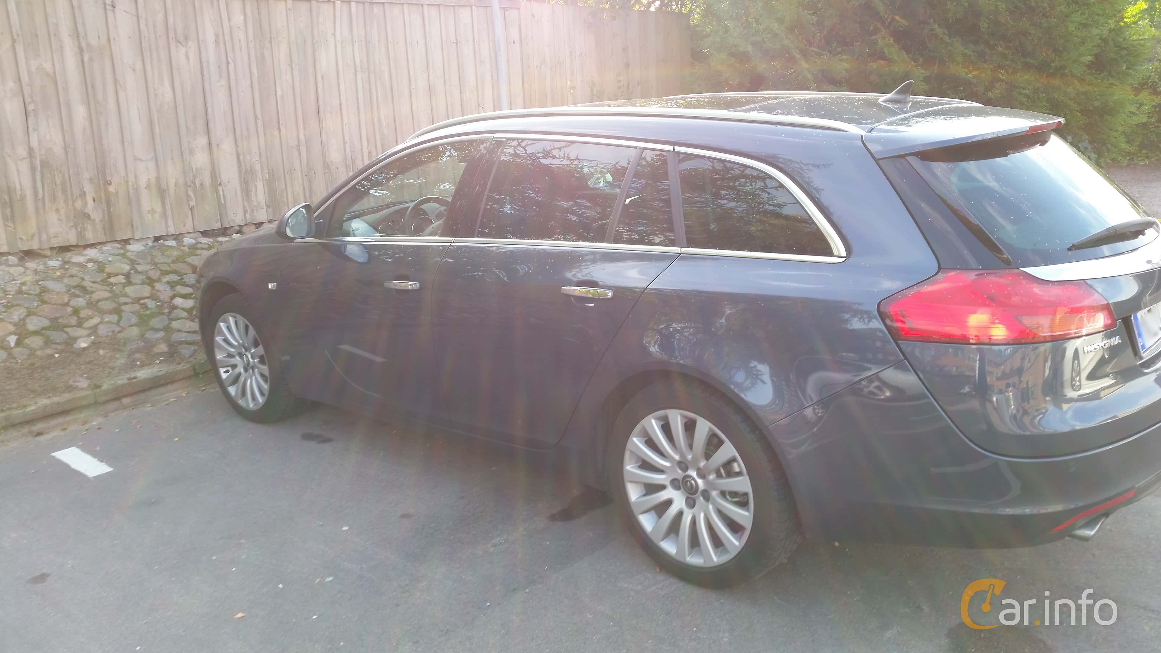 Opel Insignia Sports Tourer 1.6 Turbo  Manual, 180hp, 2013