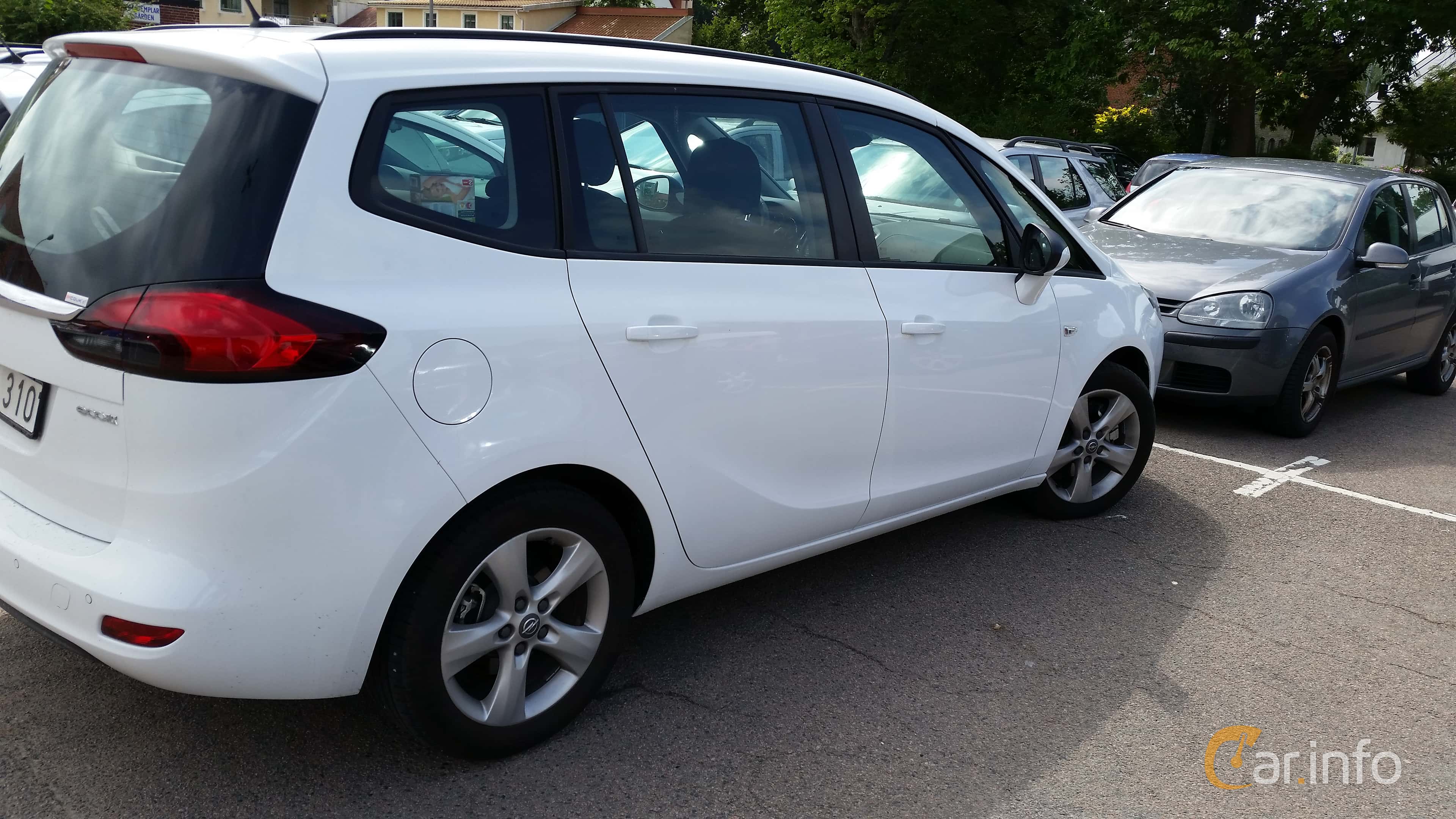 Opel Zafira Tourer 1.6 CDTI ecoFLEX Manual, 136hp, 2016