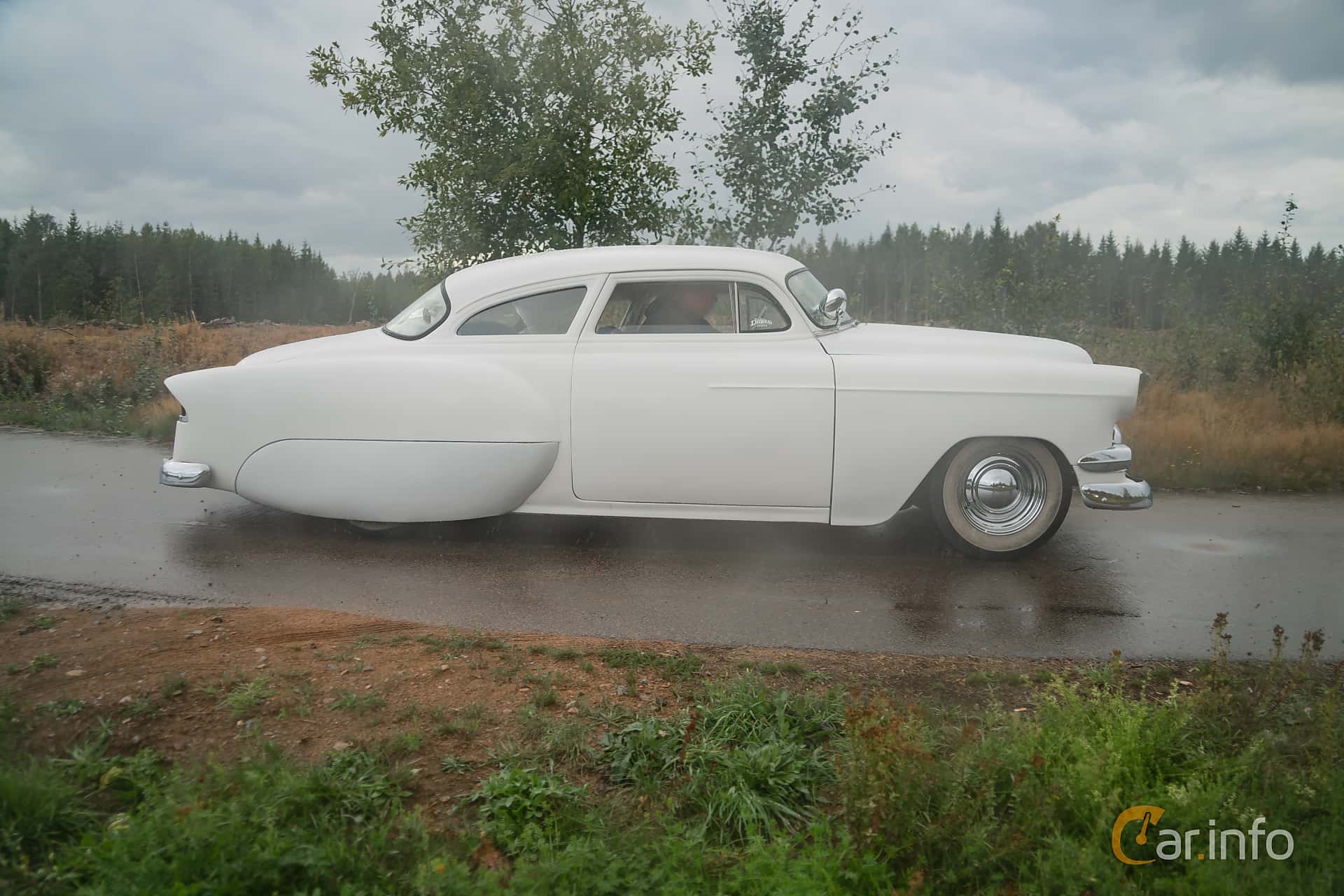 Chevrolet One-Fifty 2-door Sedan 3.9 Manual, 117hp, 1954