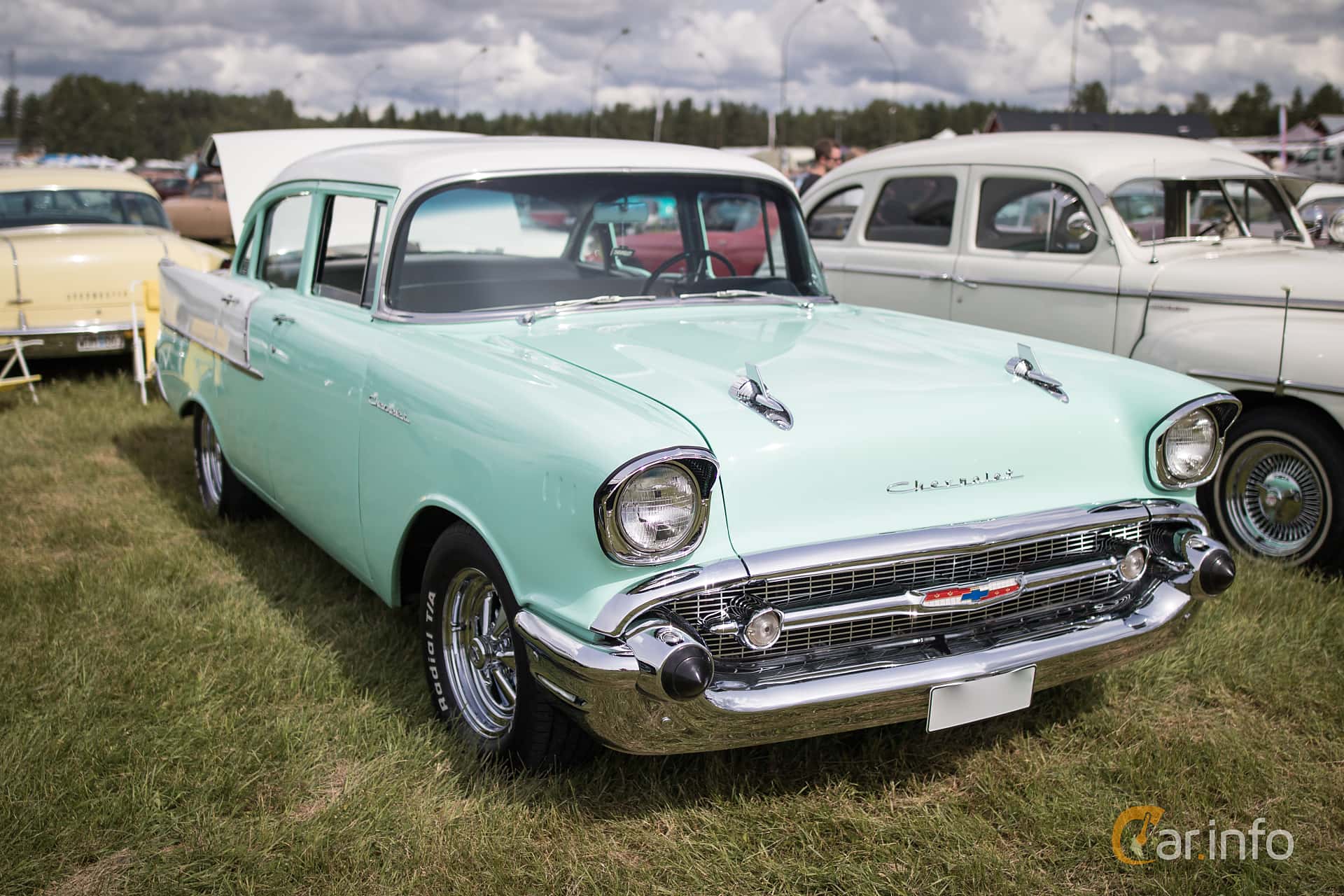 Chevrolet One-Fifty 4-door Sedan 4.6 V8 Powerglide, 223hp, 1957