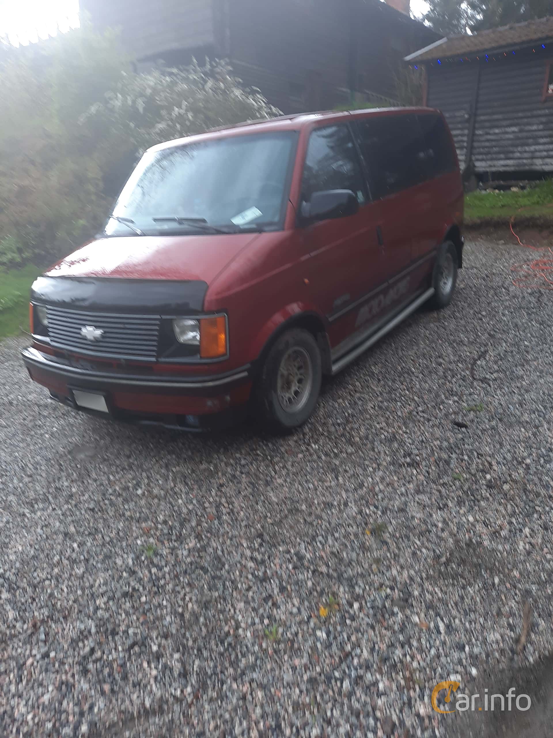 Chevrolet Astro Passenger Van 4.3 V6 TBI Hydra-Matic, 152hp, 1992