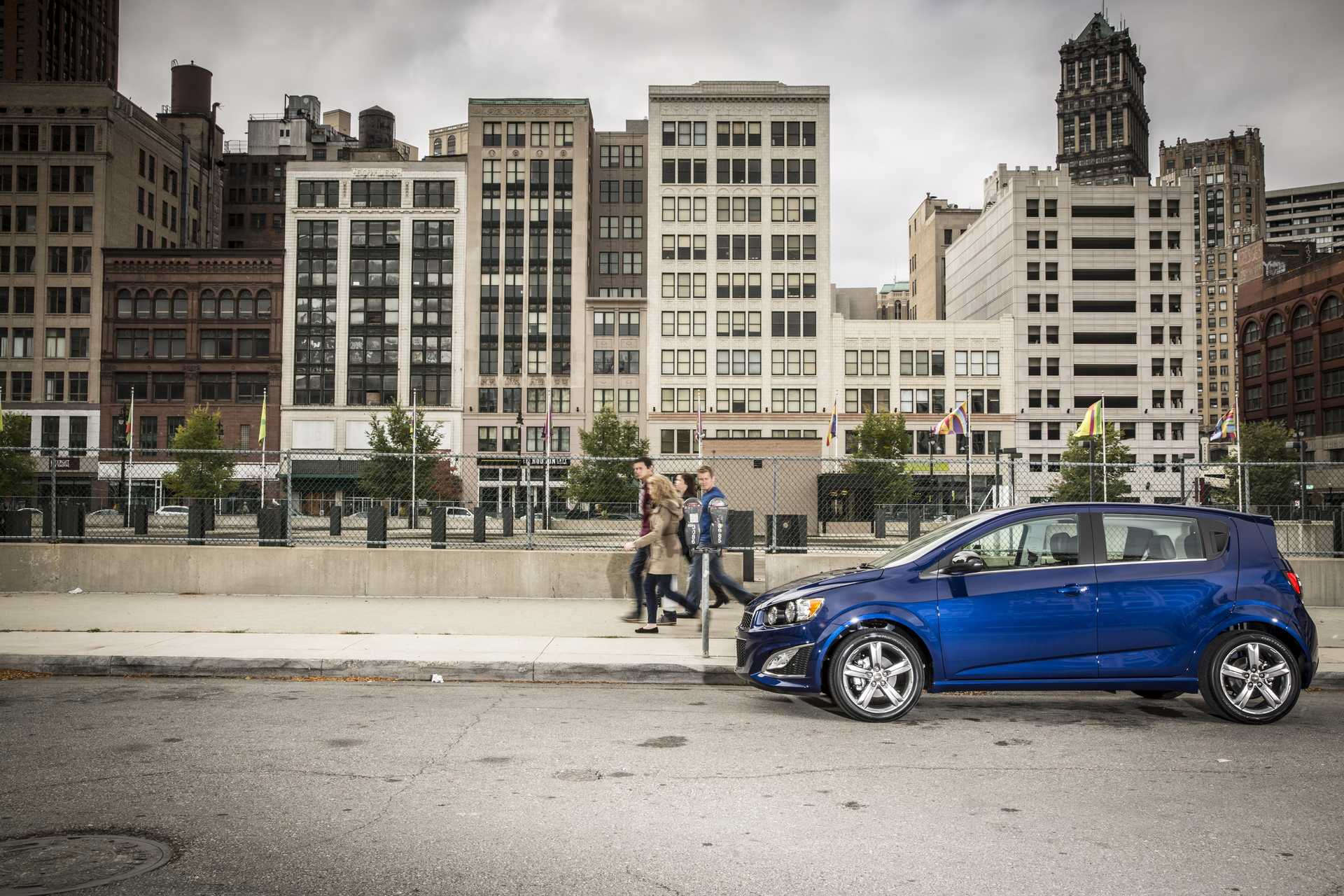 Chevrolet Sonic 1.4 T 140hp, 2015