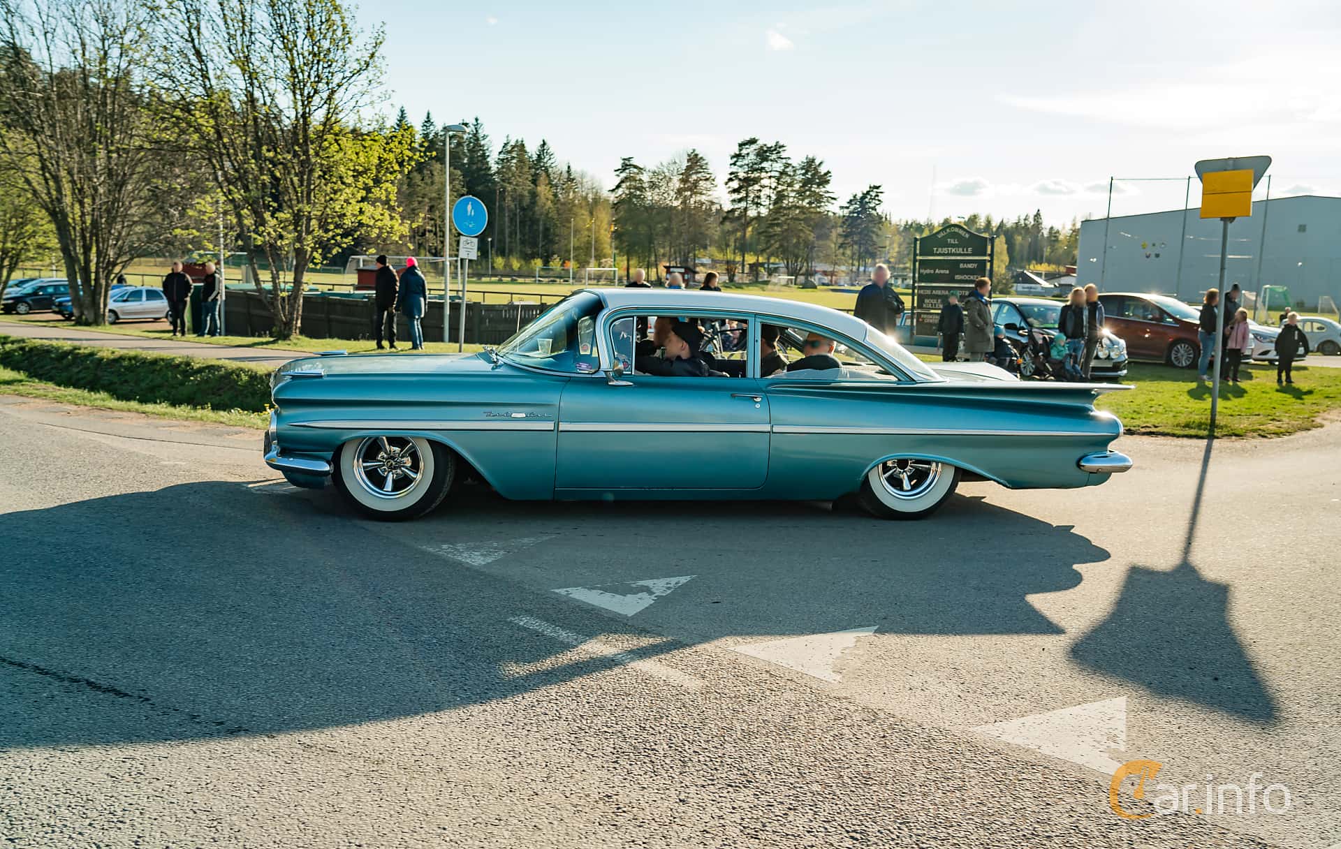 Chevrolet Bel Air 2-door Sedan 3.9 Manual, 137hp, 1959