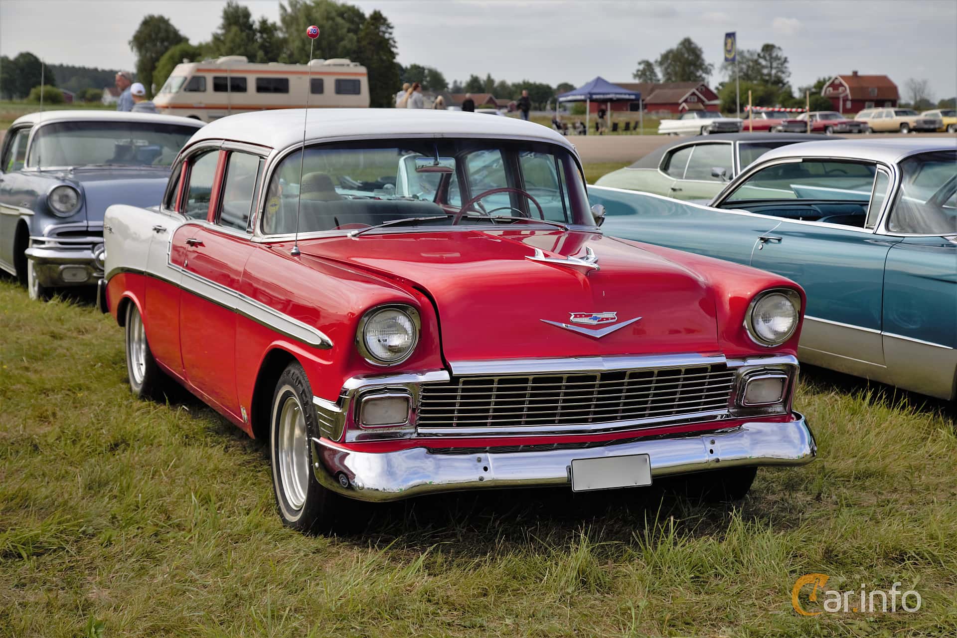 Chevrolet Bel Air 4-door Sedan 4.3 V8 228hp, 1956